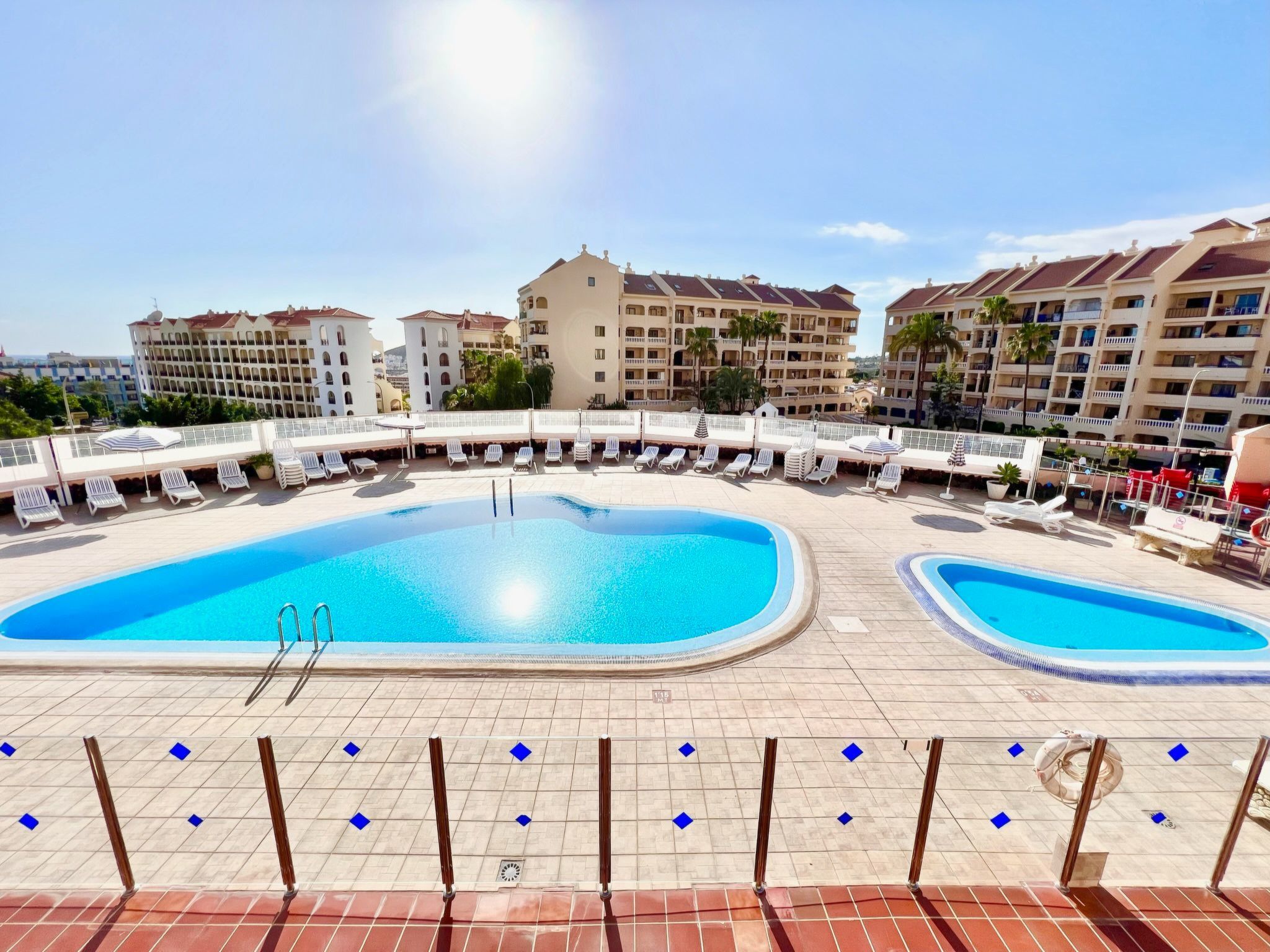 Appartement in Los Cristianos mit gemeinsamem Pool und Terrasse-Outside