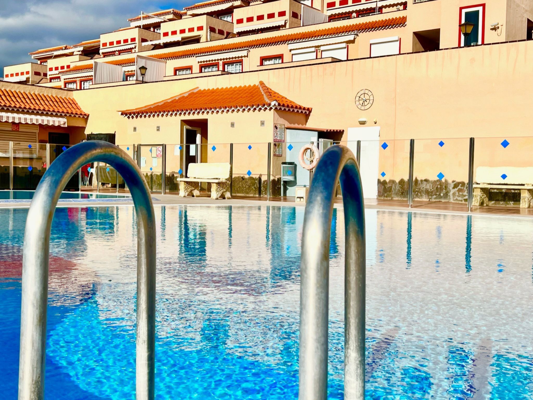 Appartement in Los Cristianos mit gemeinsamem Pool und Terrasse-Outside