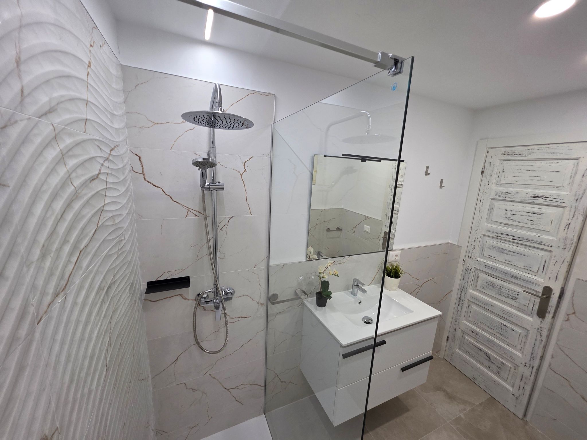 Wohnung mit beheiztem gemeinsamem Pool