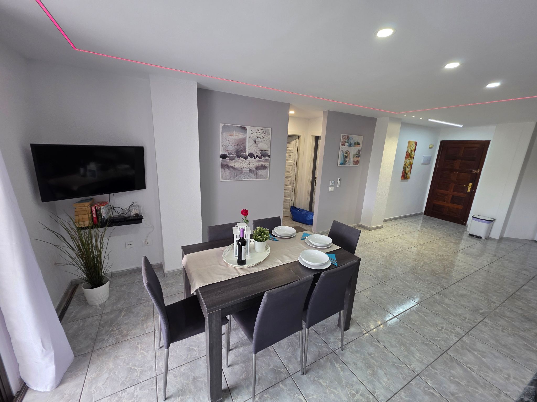 Wohnung mit beheiztem gemeinsamem Pool-Image-tags.info