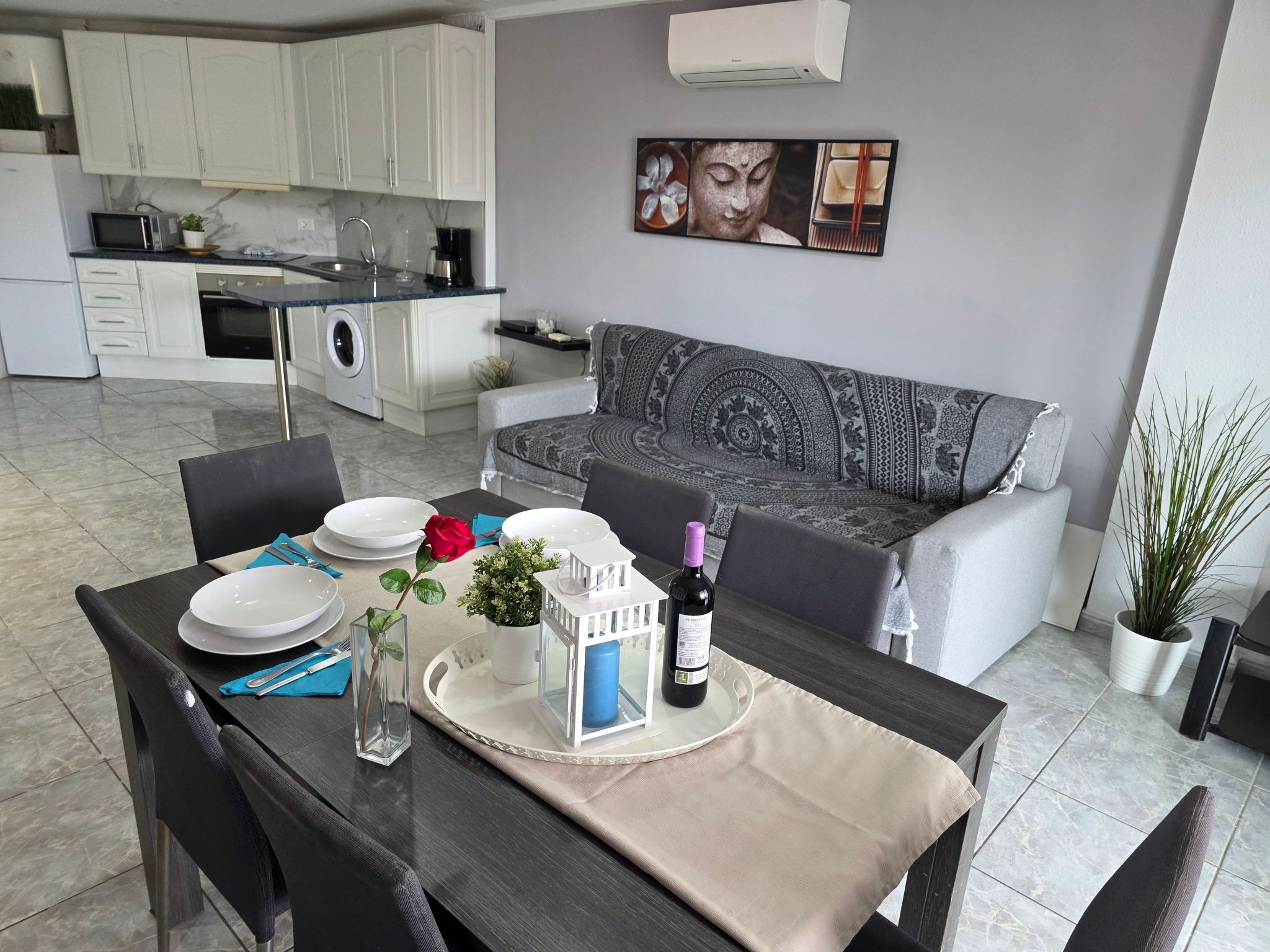 Wohnung mit beheiztem gemeinsamem Pool-Image-tags.info