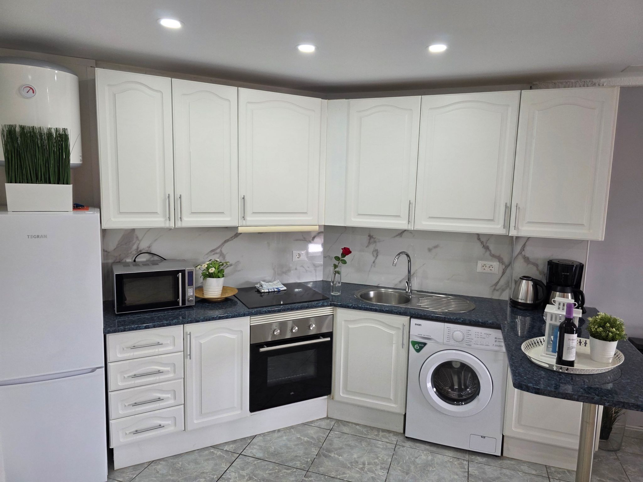 Wohnung mit beheiztem gemeinsamem Pool-Image-tags.info