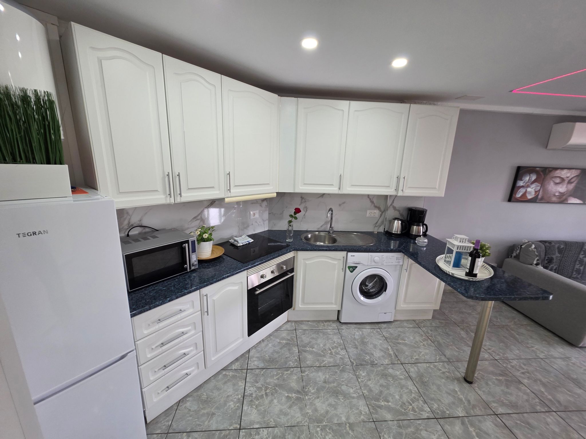 Wohnung mit beheiztem gemeinsamem Pool-Image-tags.info