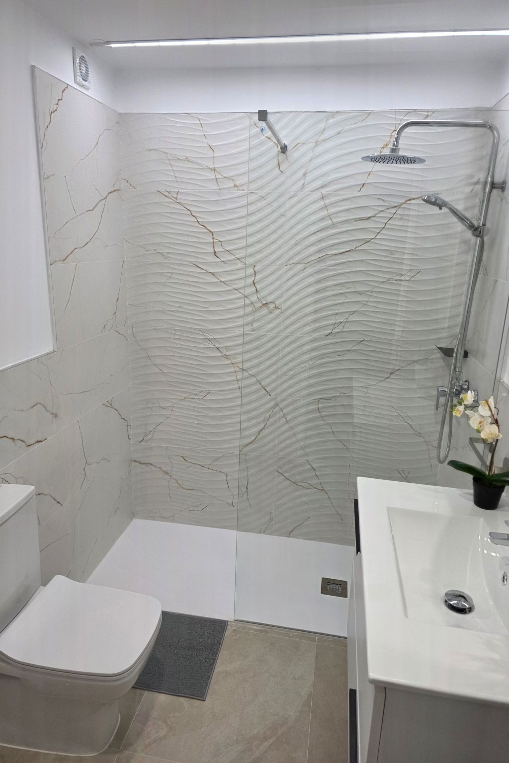 Wohnung mit beheiztem gemeinsamem Pool-Image-tags.info