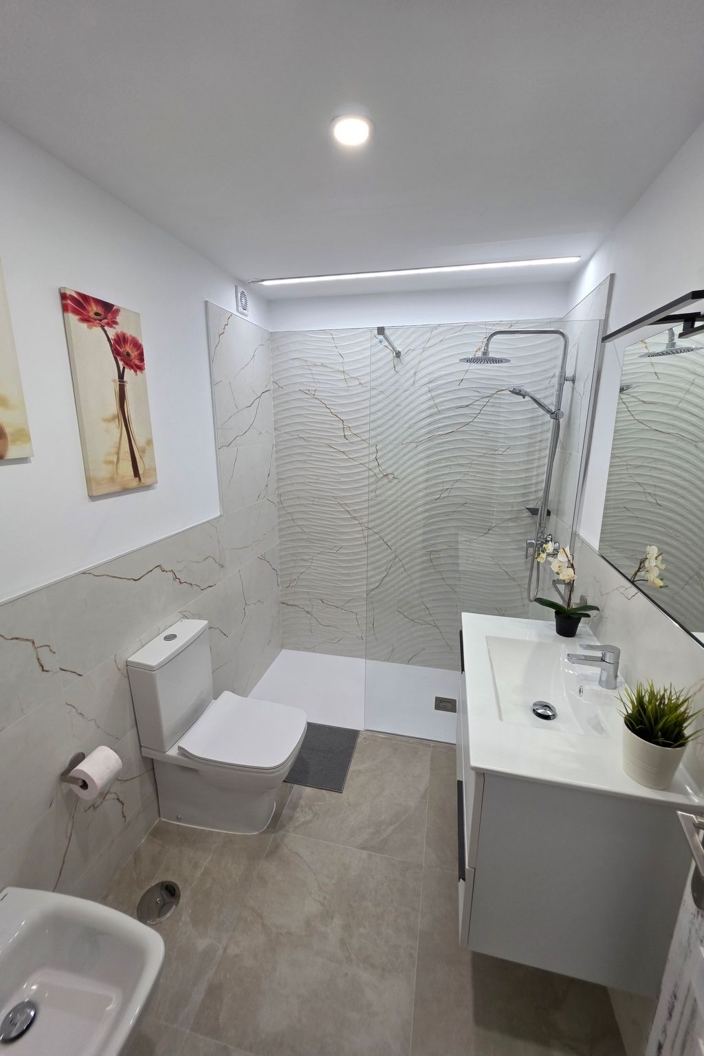 Wohnung mit beheiztem gemeinsamem Pool-Image-tags.info