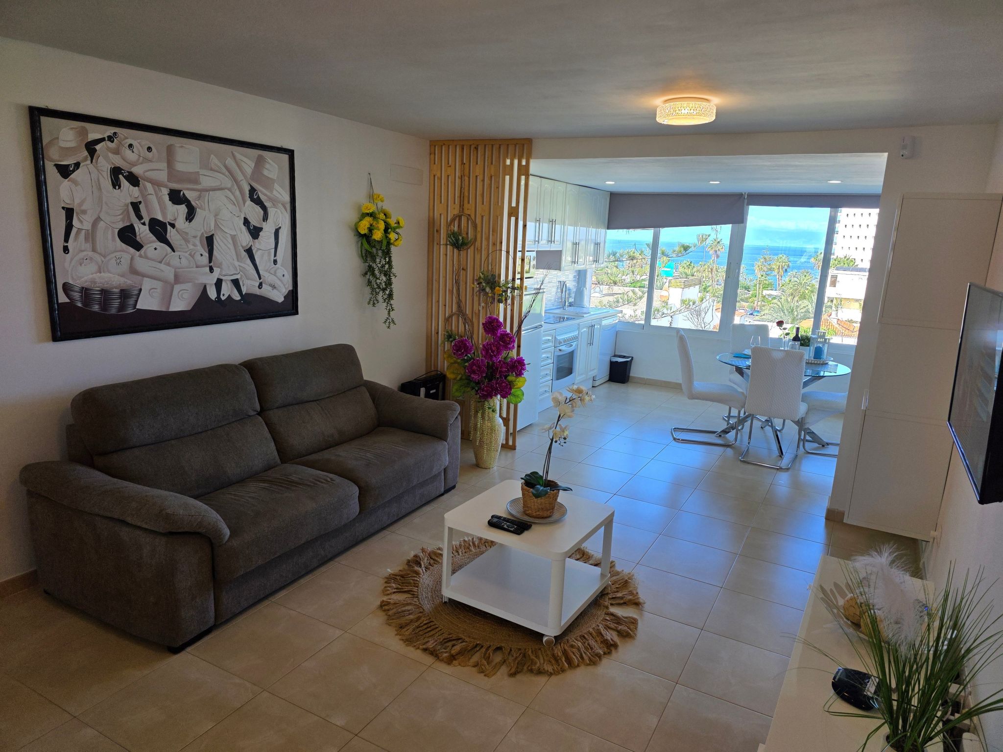 Jacaranda am Meer-Inside