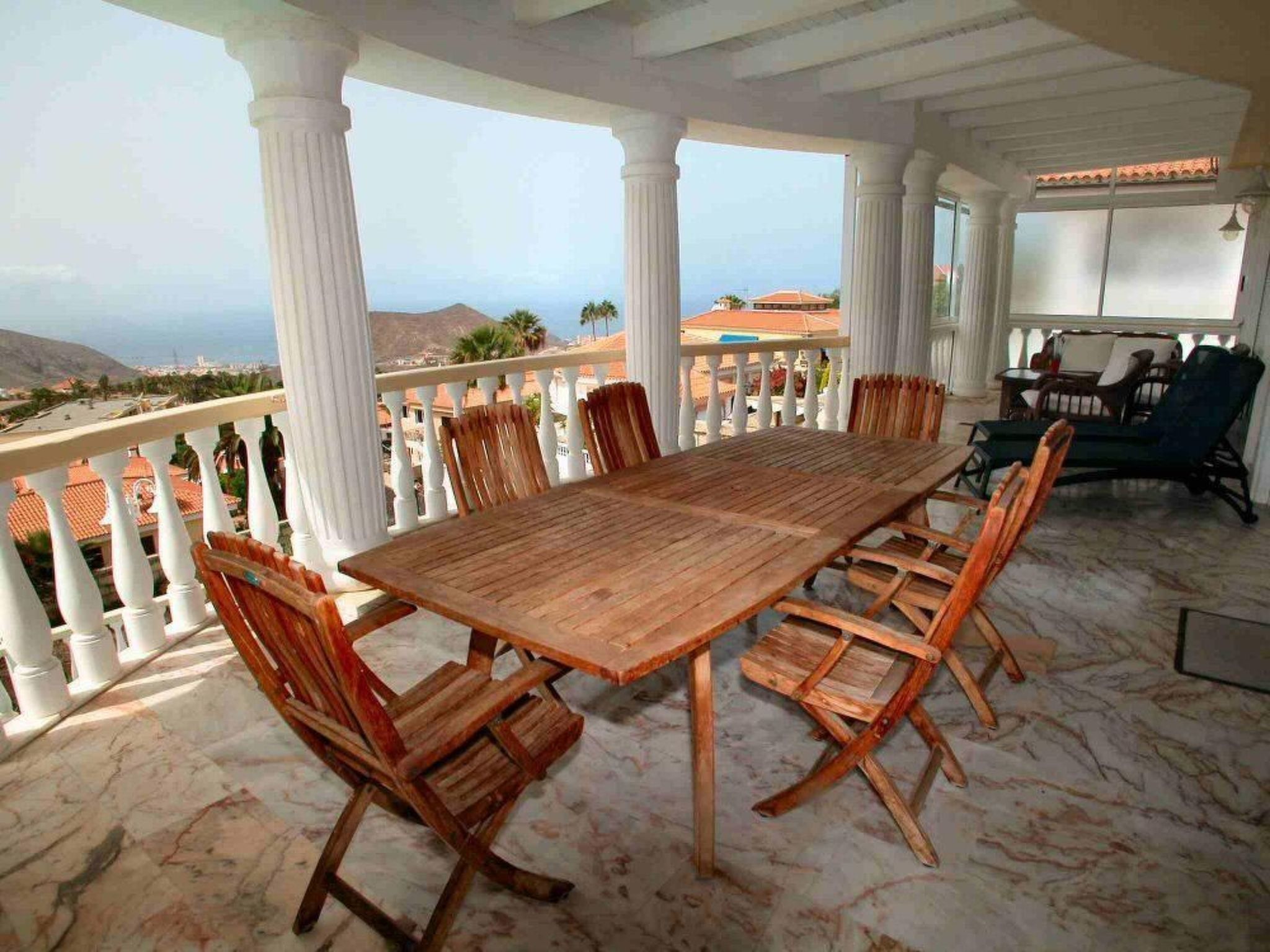 Penthouse Vistamar mit beheiztem Gemeinschaftspool-Outside