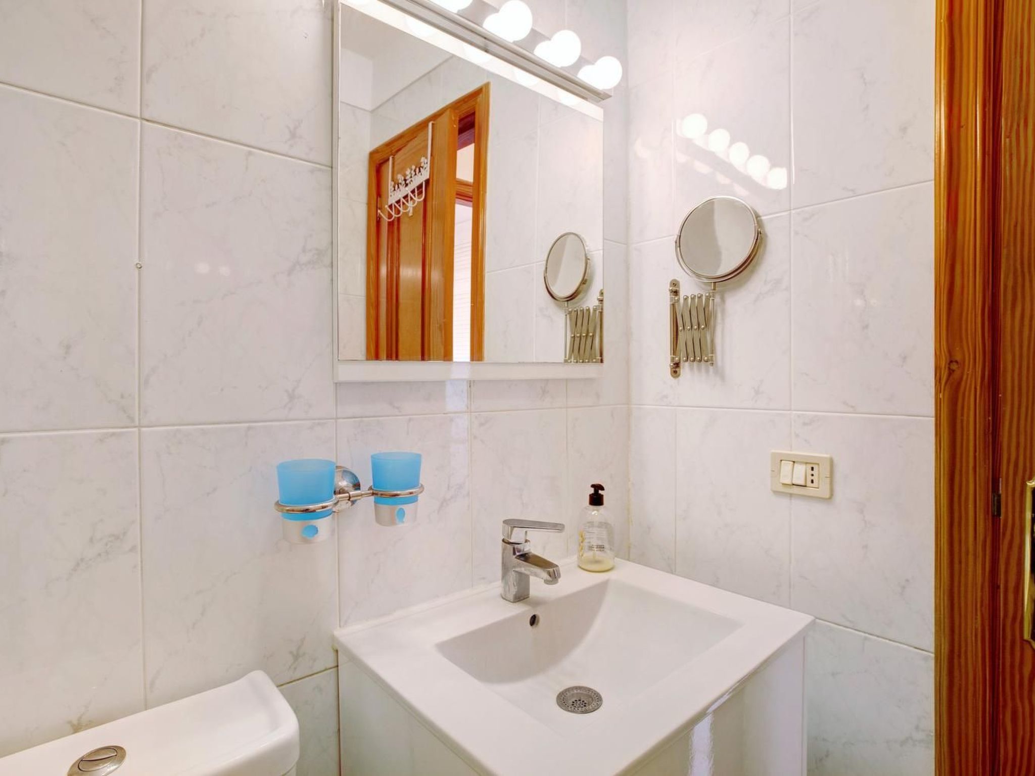 Casa Dos Angeles-Image-tags.info