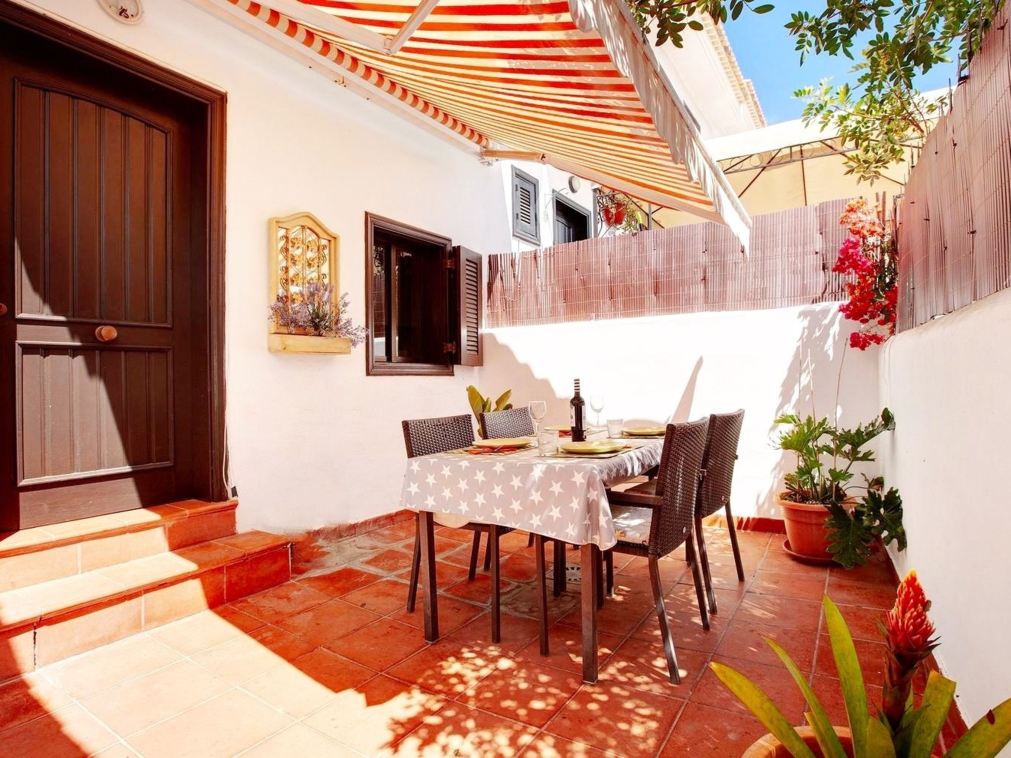 Casa Dos Angeles-Image-tags.info