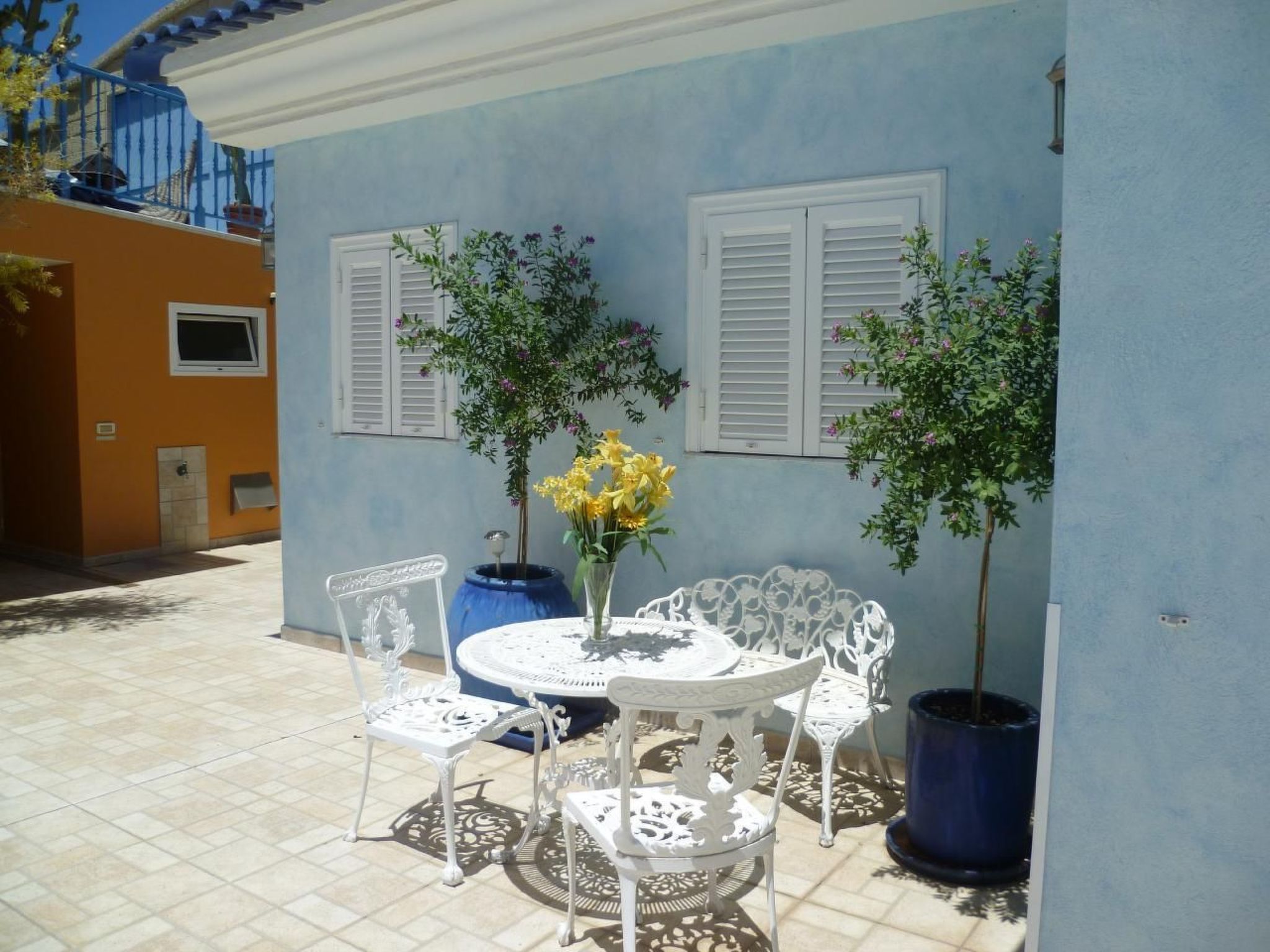 Charmantes Ferienhaus in Chayofa mit Terrasse, Garten und Pool - Image-tags.info
