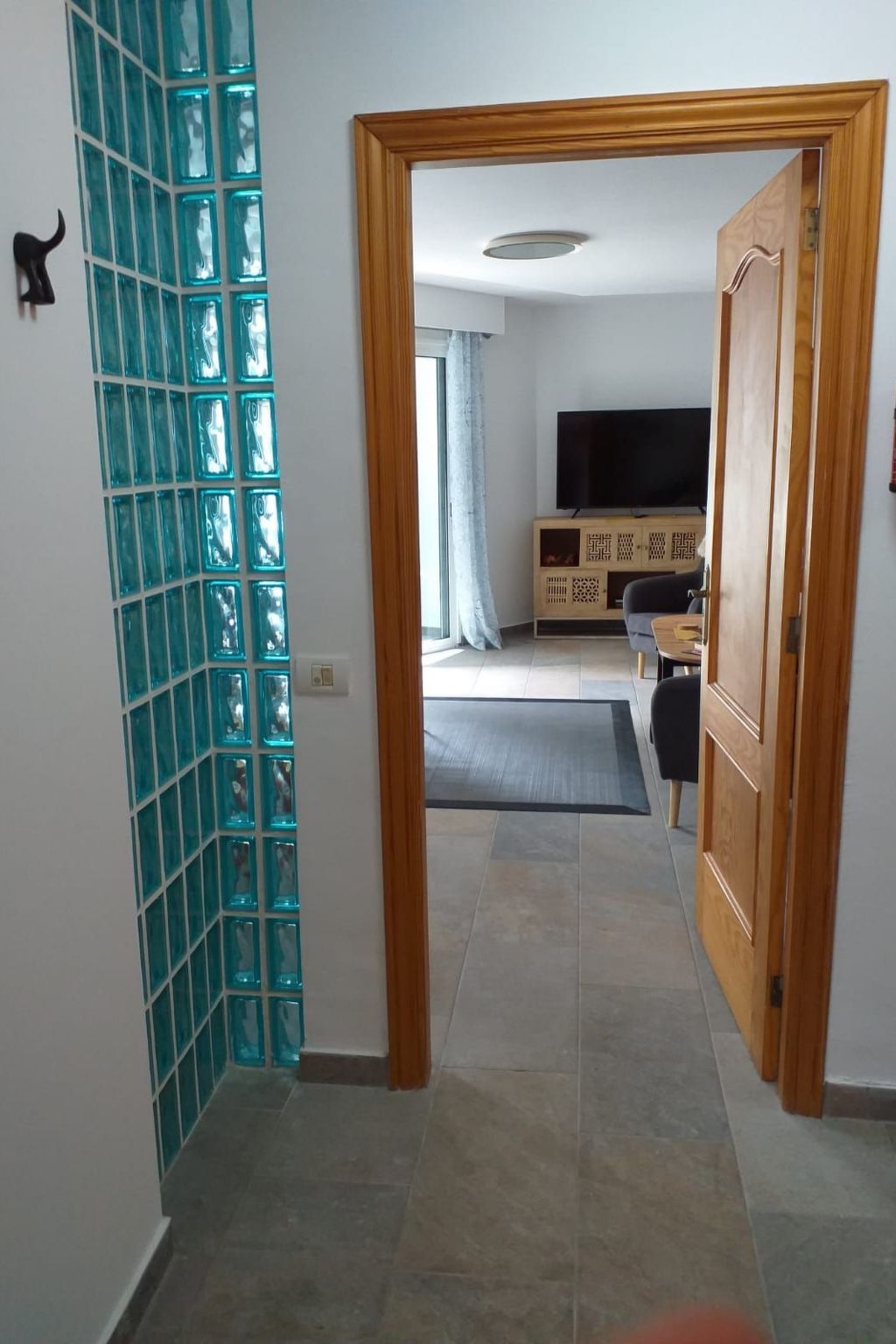 In Mesa Del Mar mit Offenem Balkon-Binnen