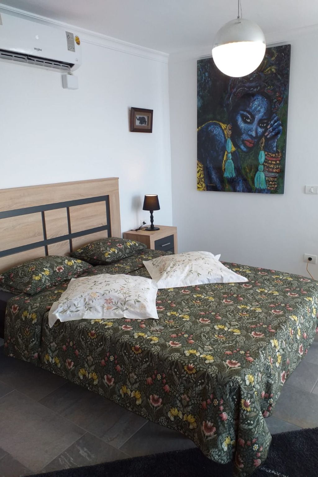 In Mesa Del Mar mit Offenem Balkon-Binnen