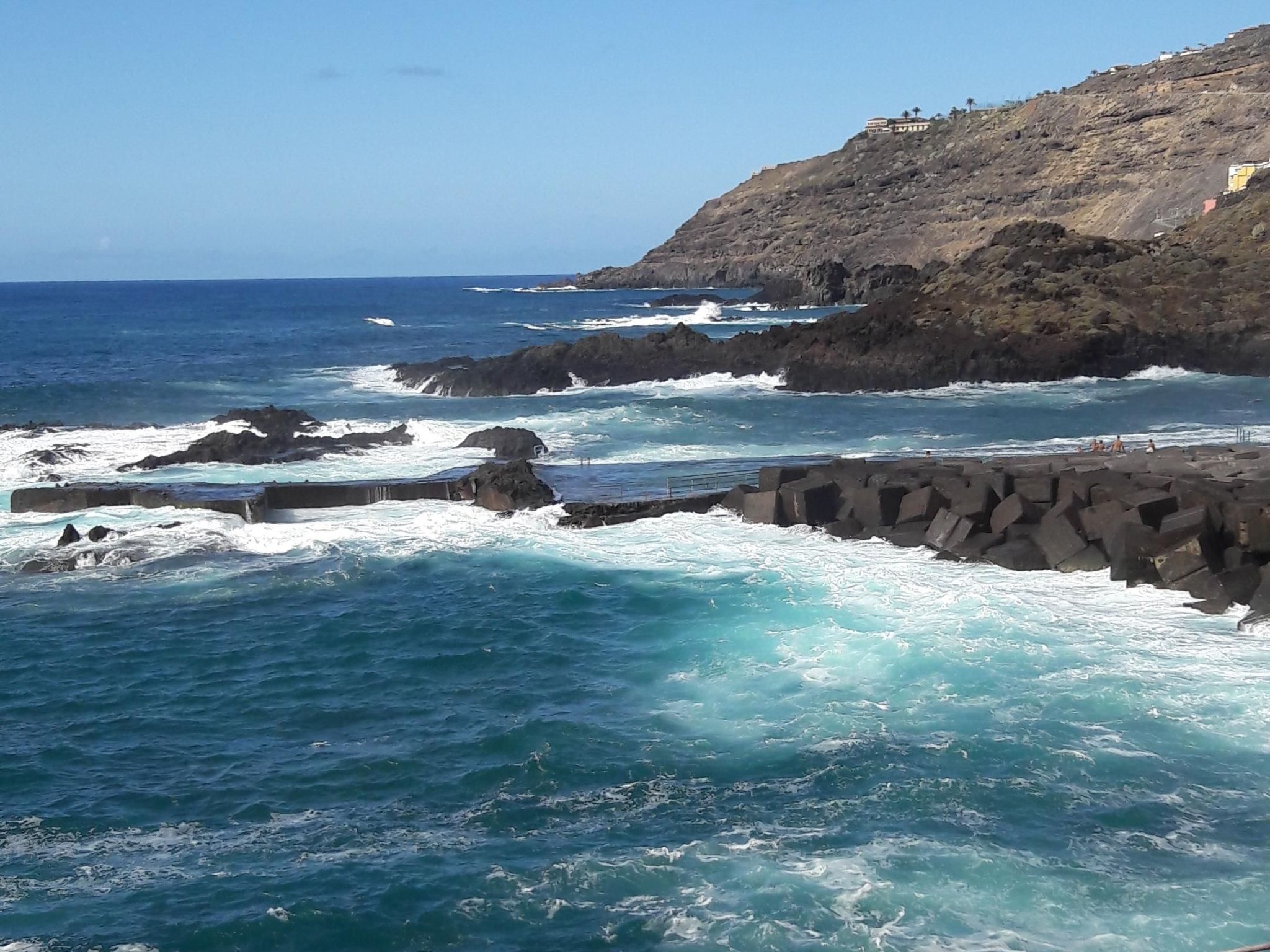 In Mesa Del Mar mit Offenem Balkon-Binnen