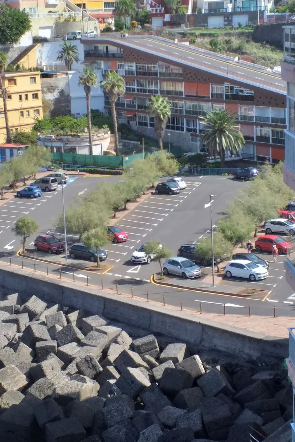 In Mesa Del Mar mit Offenem Balkon-Binnen