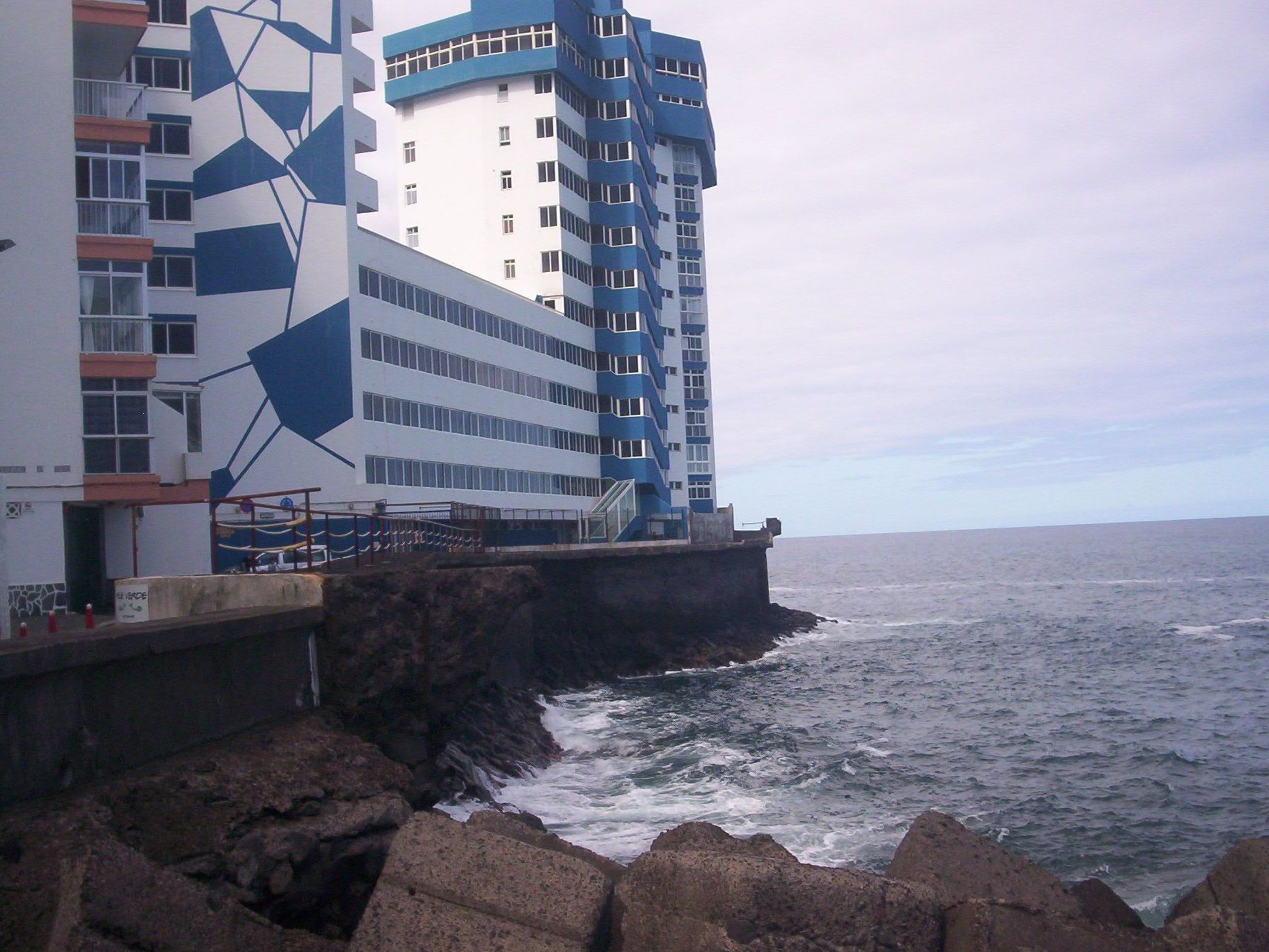 In Mesa Del Mar mit Offenem Balkon-Binnen