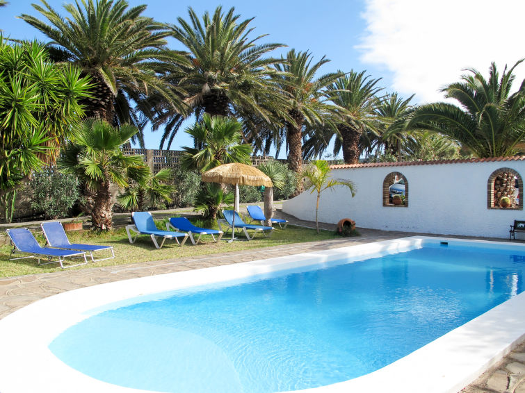 Holiday Home El Castillo (BUV135)