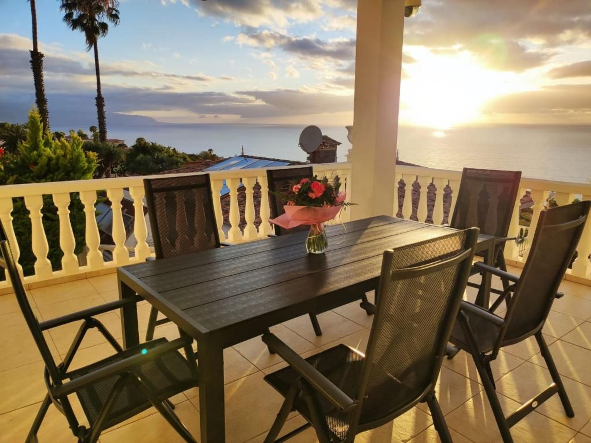 In El Sauzal mit Großem Pool und Meerblick-Image-tags.info