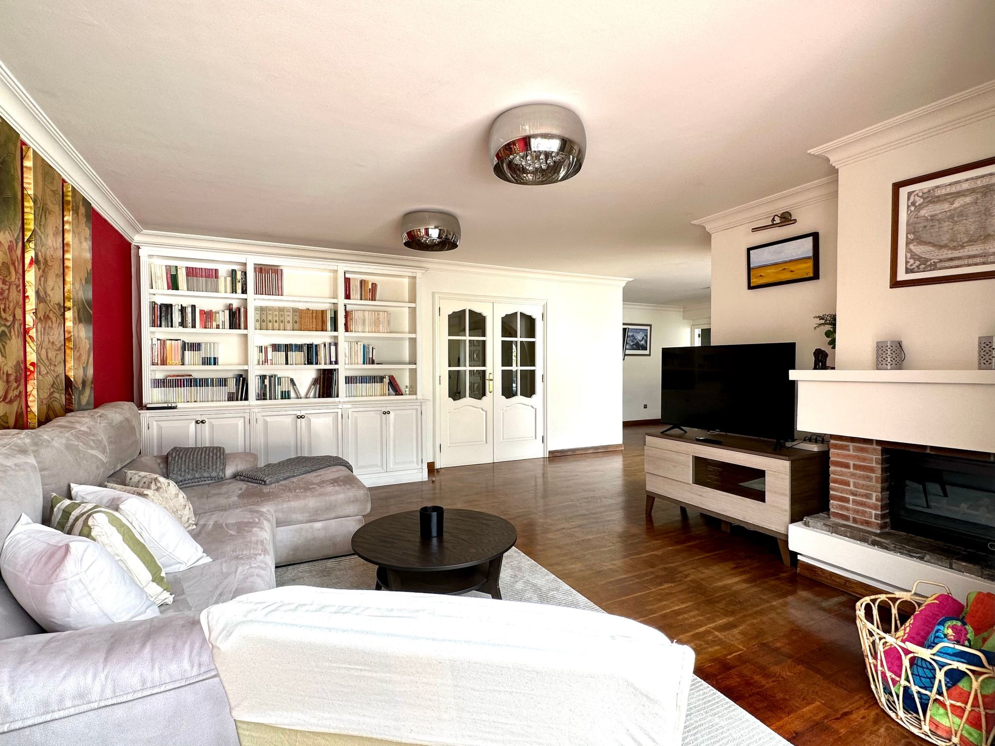 Prime atic Rosaleda-Inside