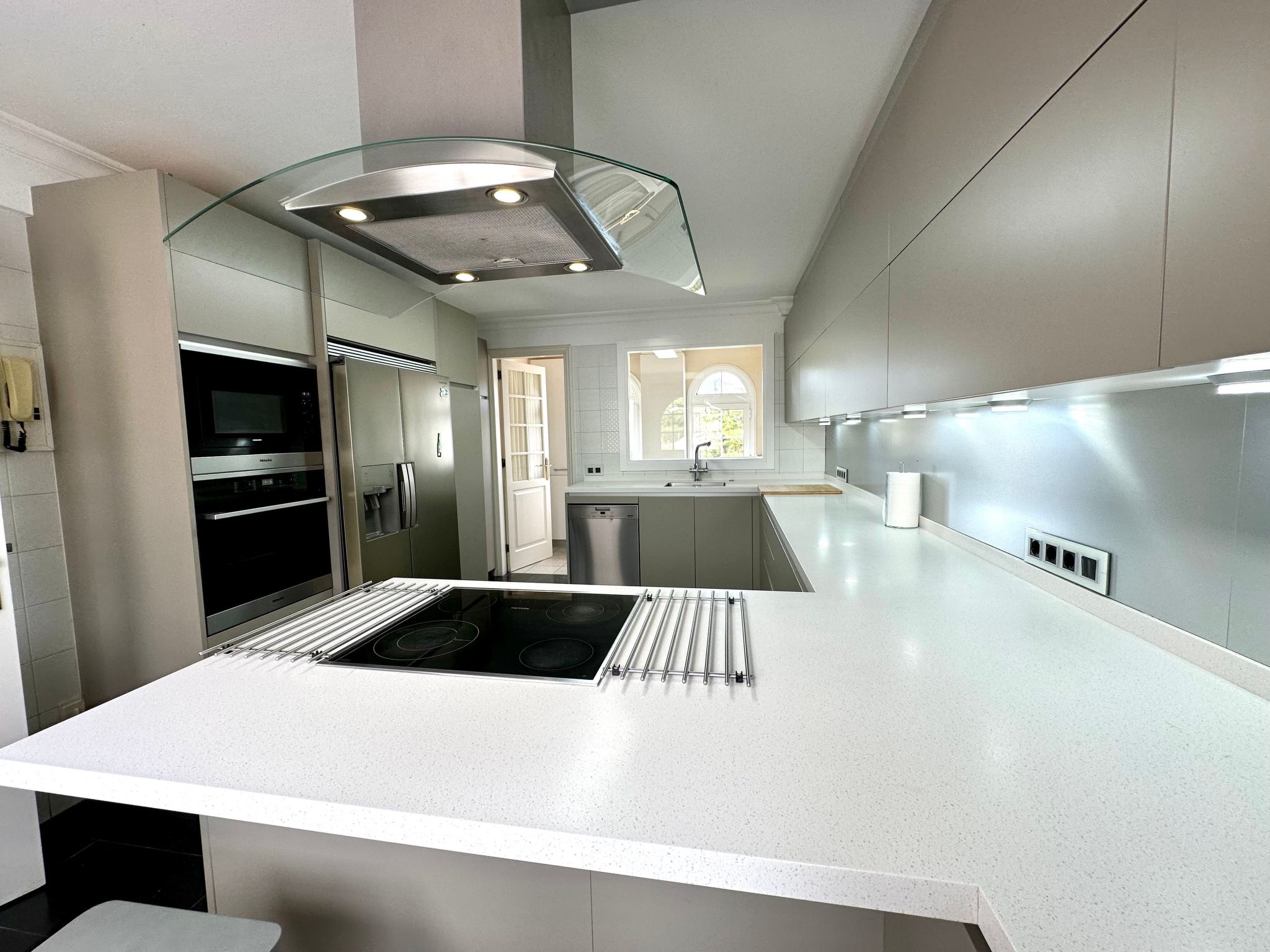 Prime atic Rosaleda-Inside