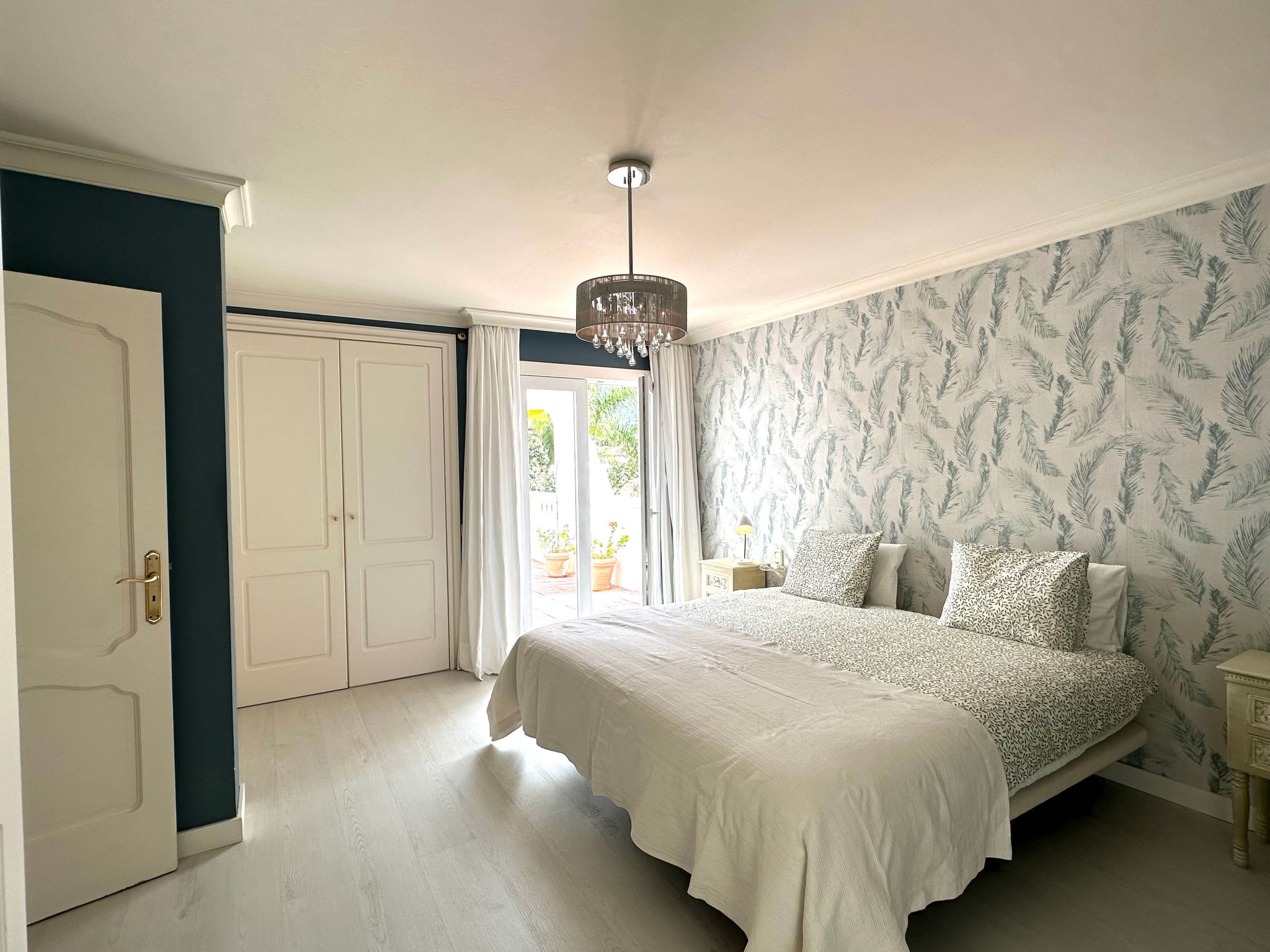 Prime atic Rosaleda-Inside