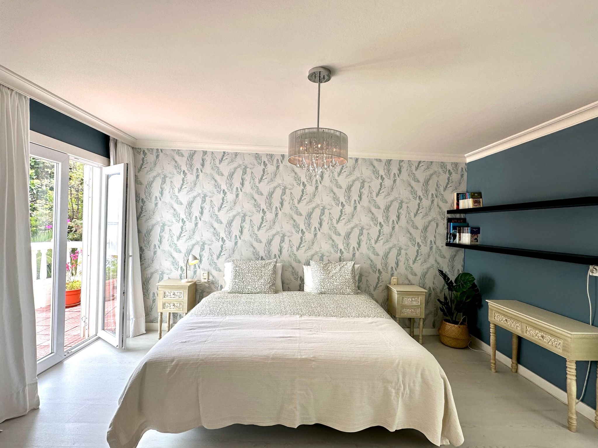 Prime atic Rosaleda-Inside