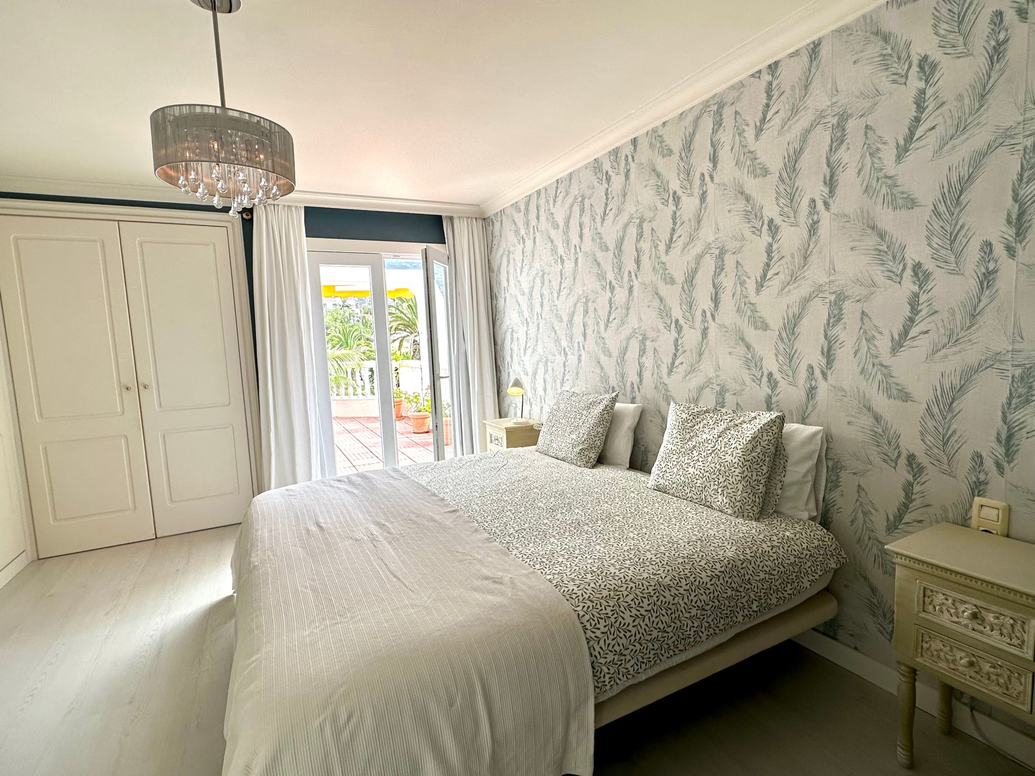 Prime atic Rosaleda-Inside