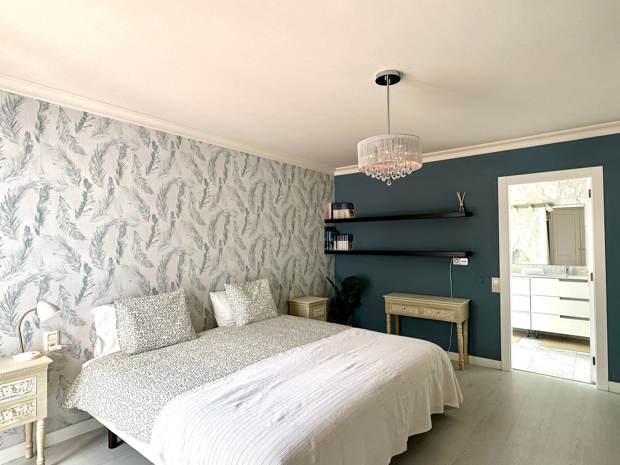 Prime atic Rosaleda-Inside