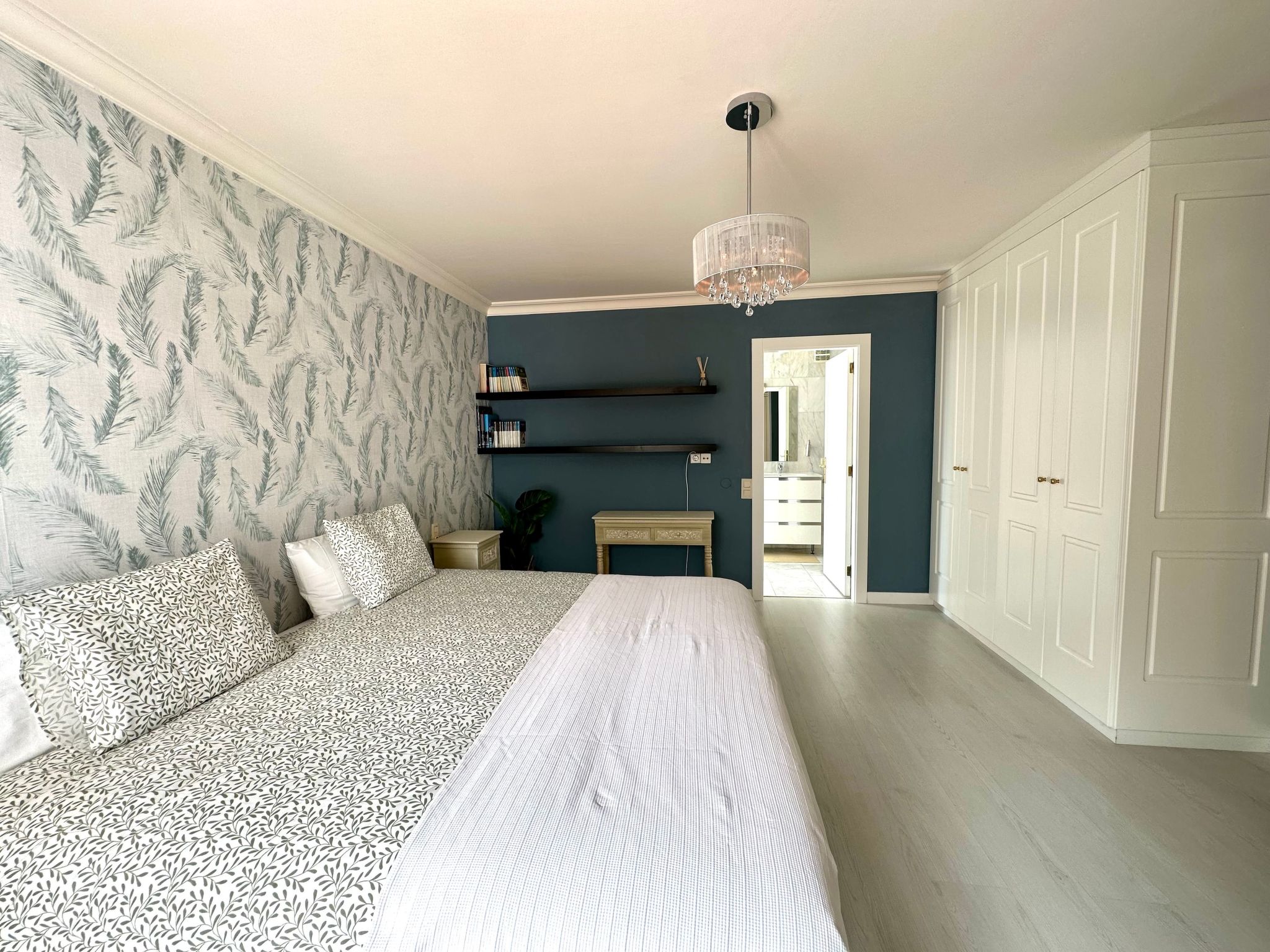 Prime atic Rosaleda-Inside