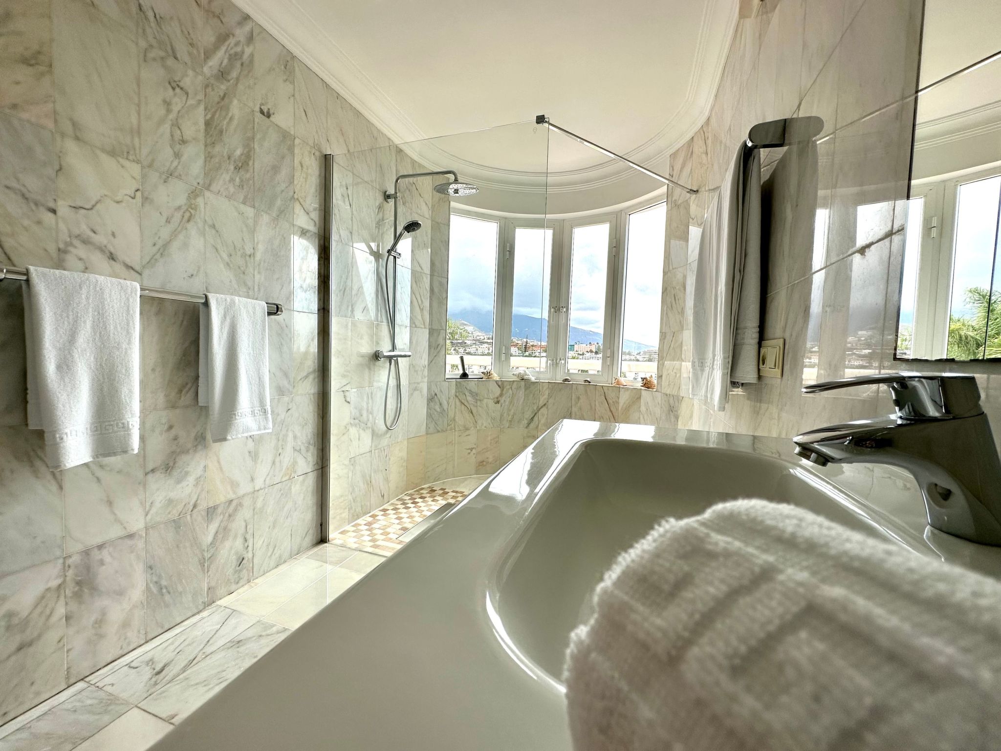 Prime atic Rosaleda-Image-tags.info