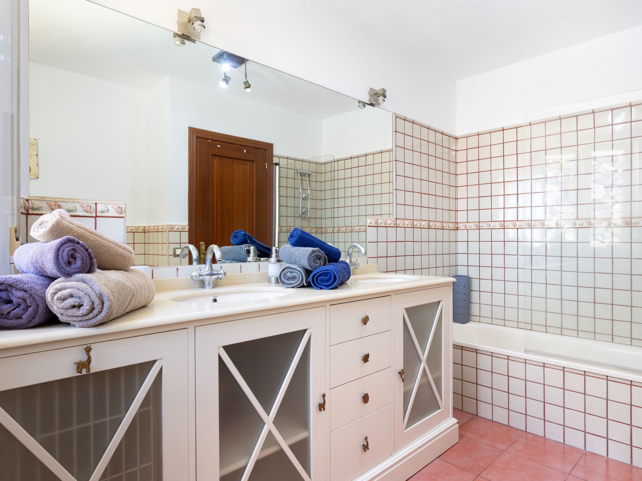 Photo of Ferienvilla "Villa Syrah" mit Jacuzzi