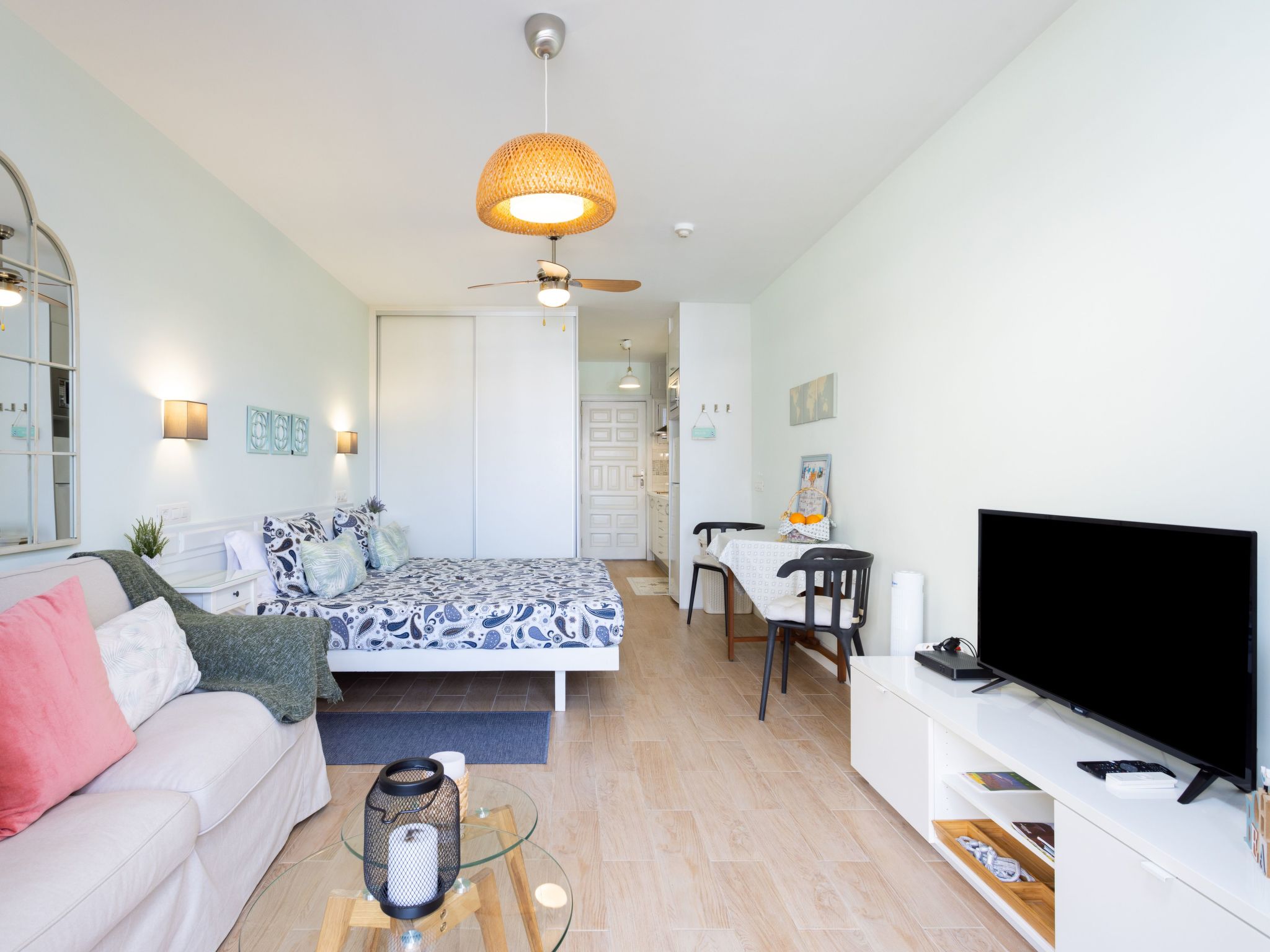 Prime Homes Muelle Studio-Inside