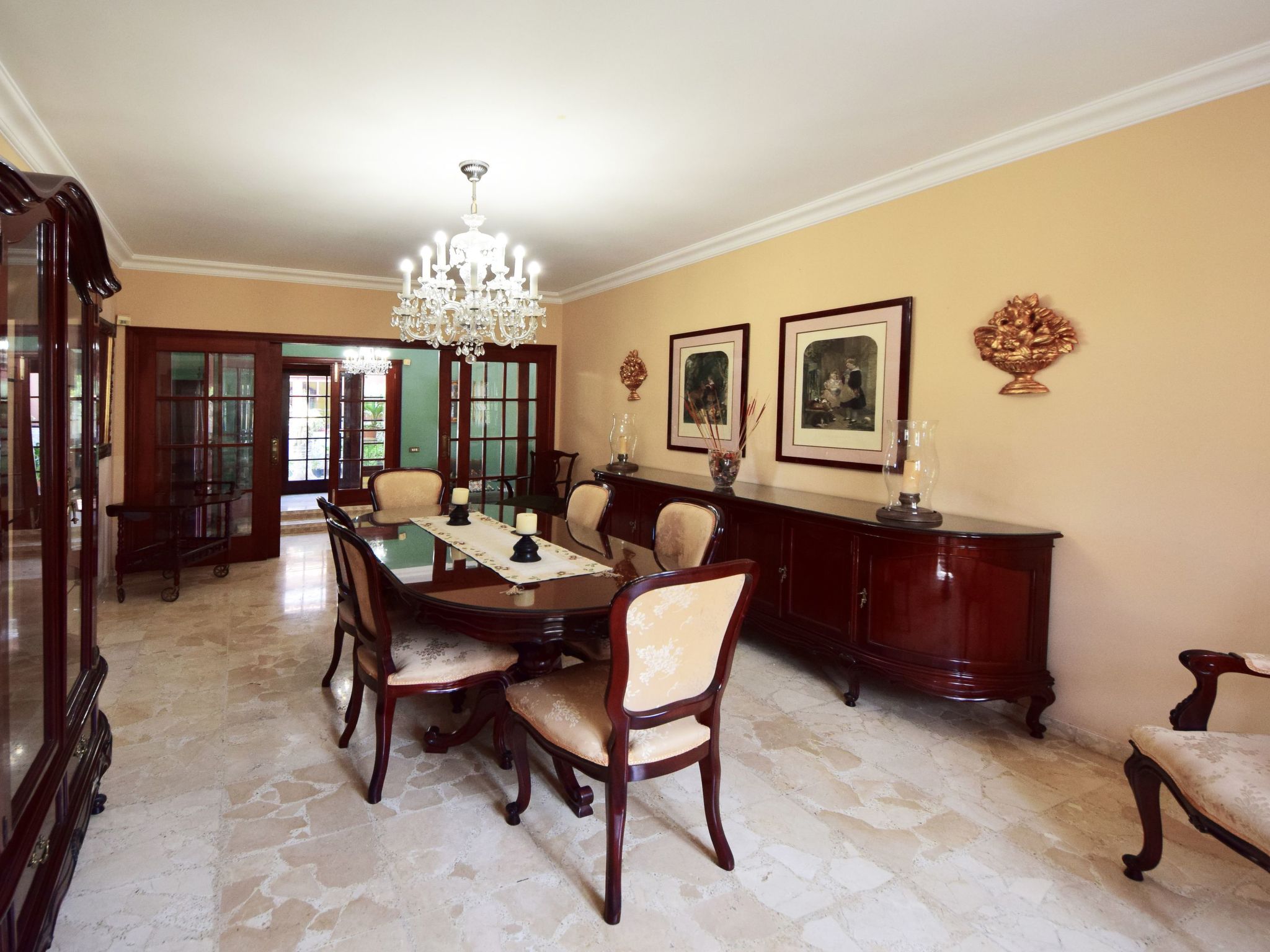 Haus Alina mit beheizbarem privatpool und barbecue-Inside