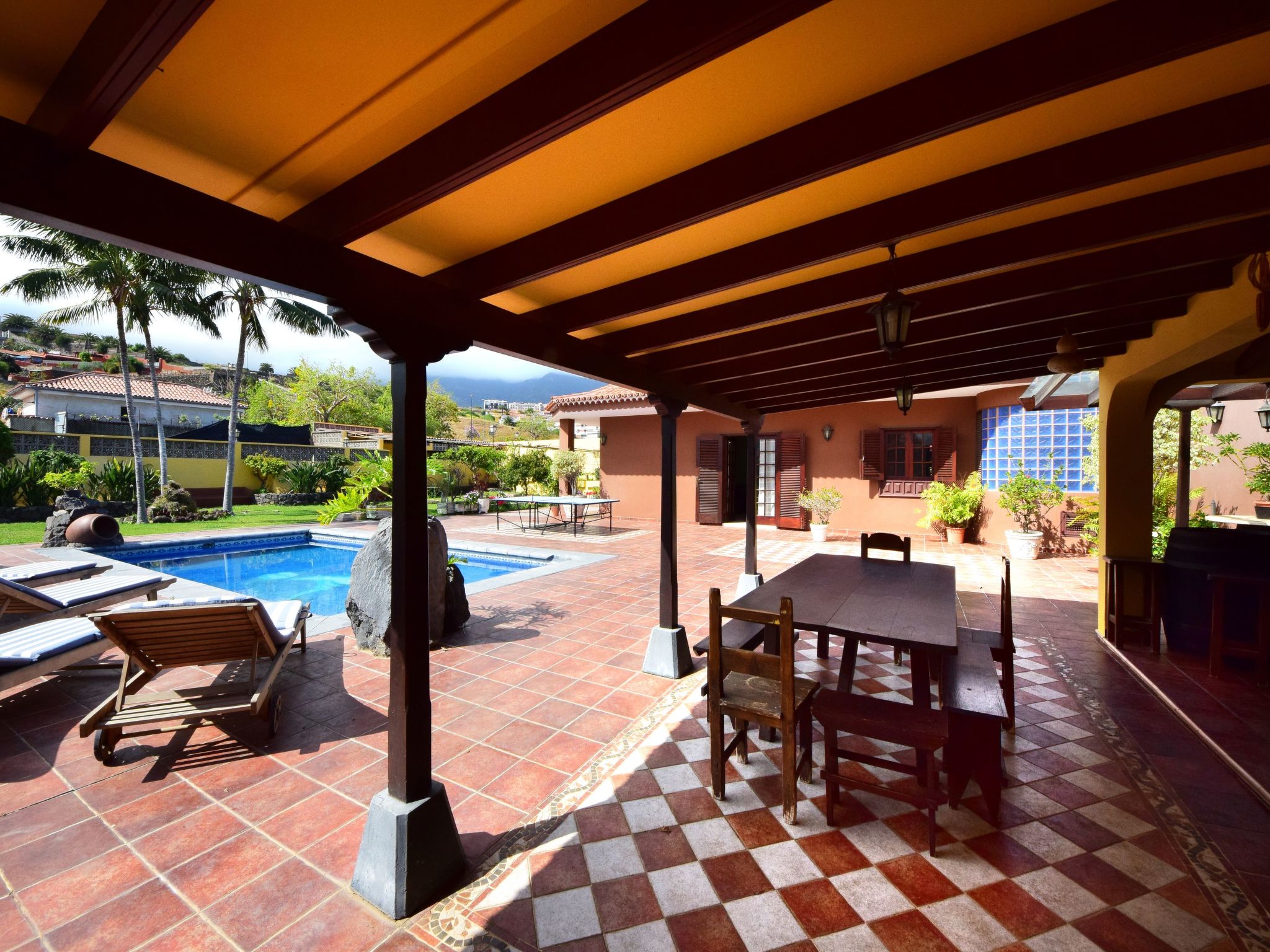 Haus Alina mit beheizbarem privatpool und barbecue-Outside