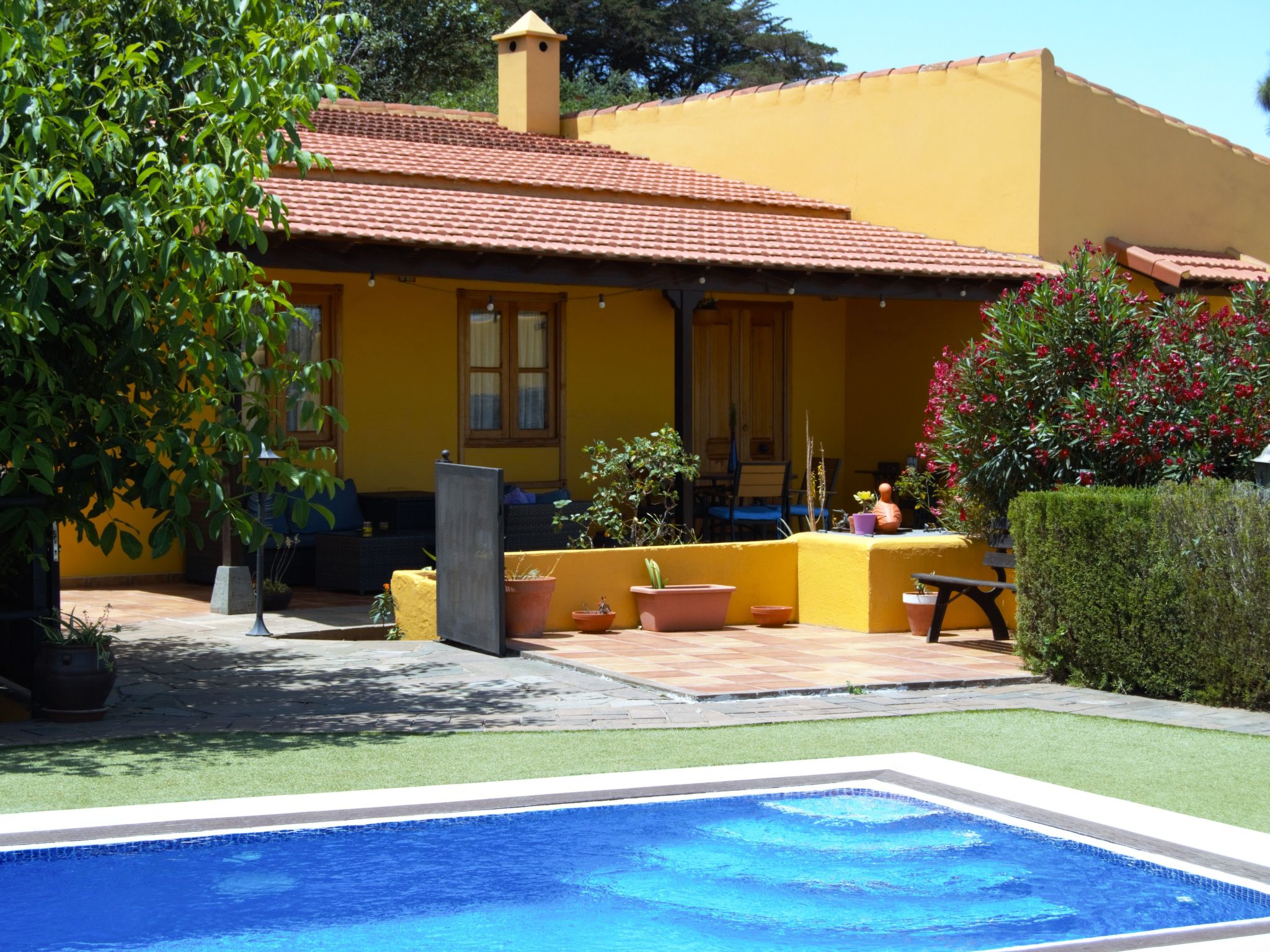 Mit Schwimmbad nur für Erwachsene-Drinnen