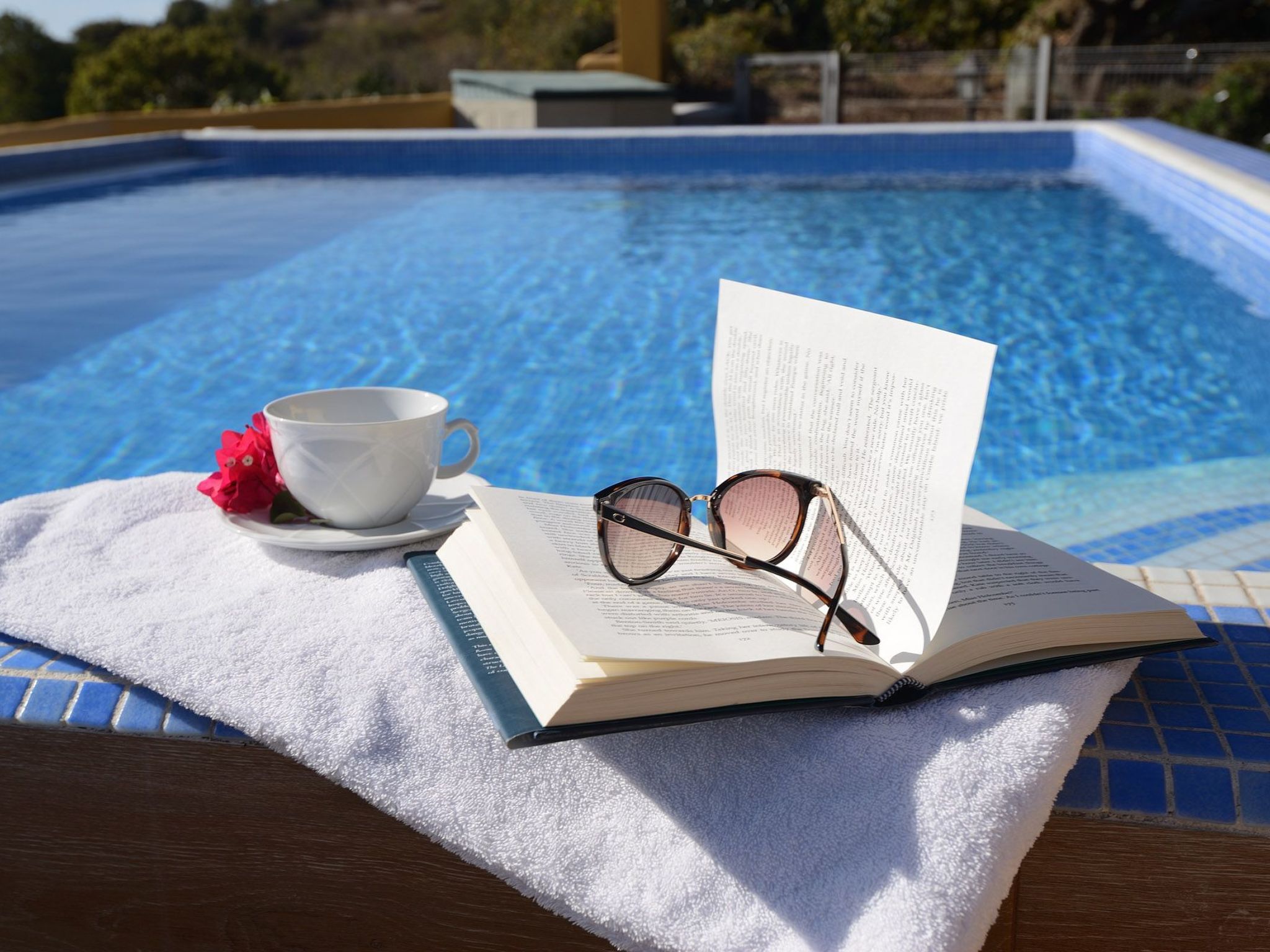 Mit Schwimmbad nur für Erwachsene-Drinnen