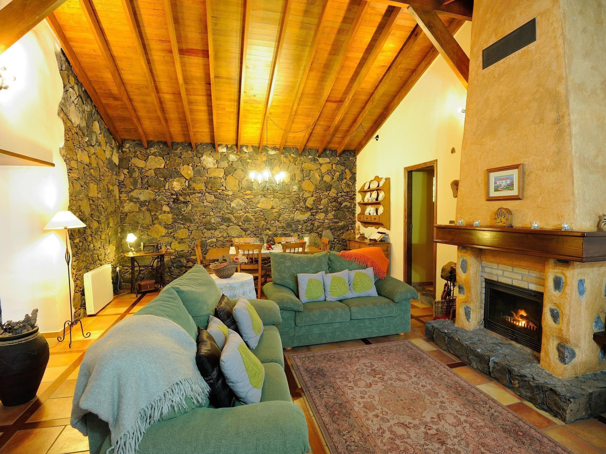 Mit Schwimmbad nur für Erwachsene-Drinnen