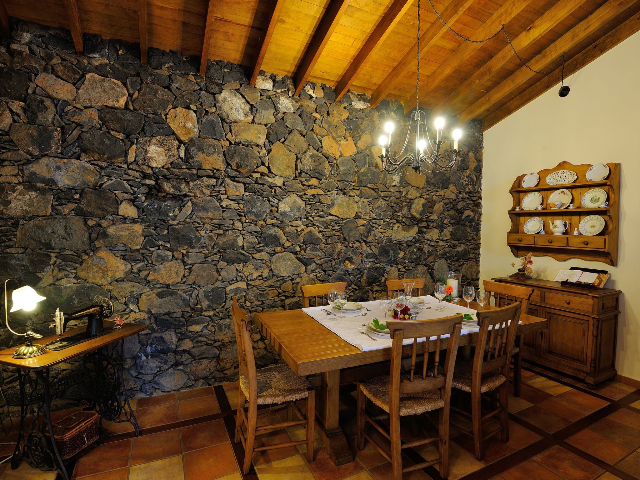 Mit Schwimmbad nur für Erwachsene