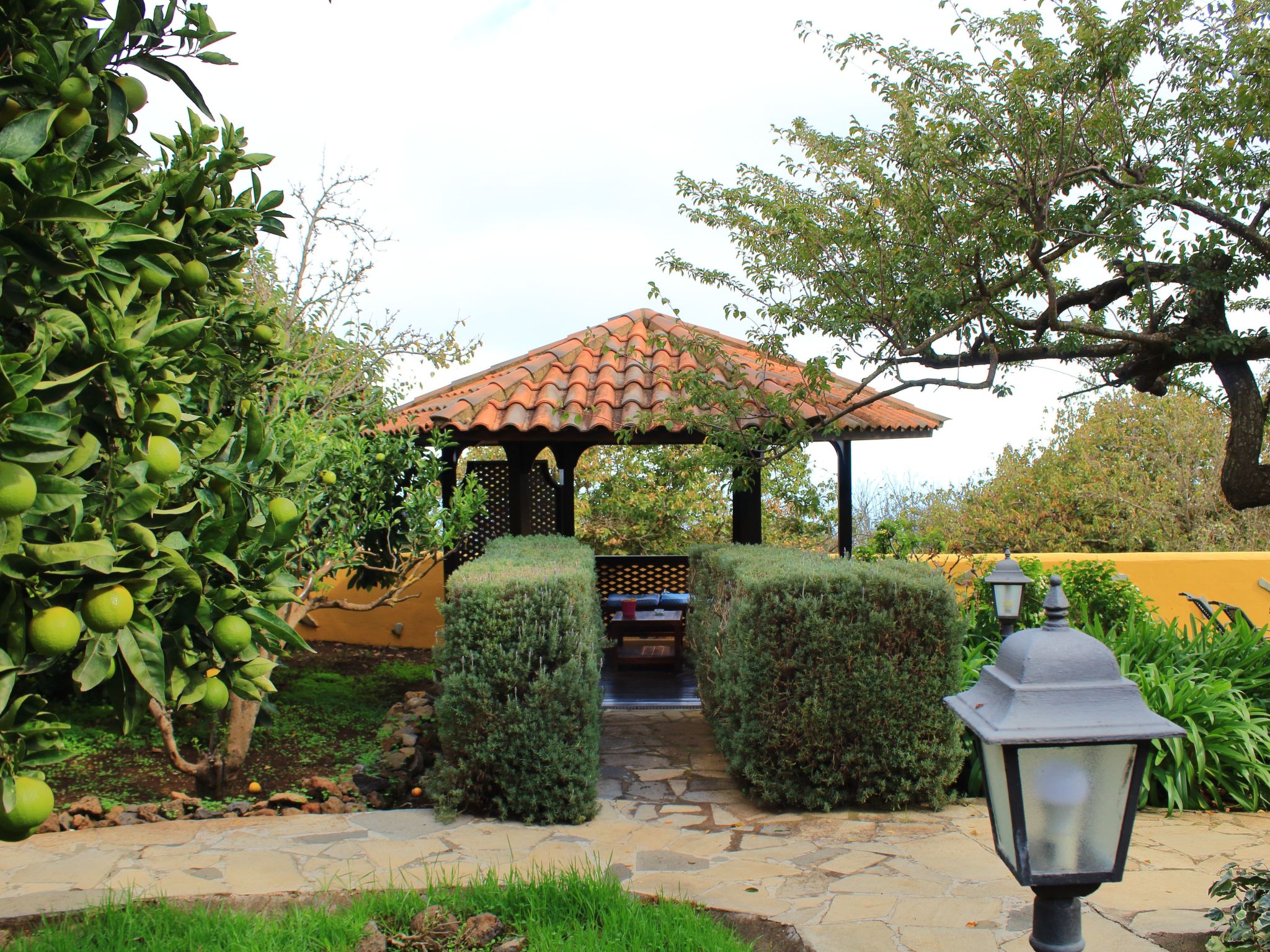 Mit Schwimmbad nur für Erwachsene-Drinnen