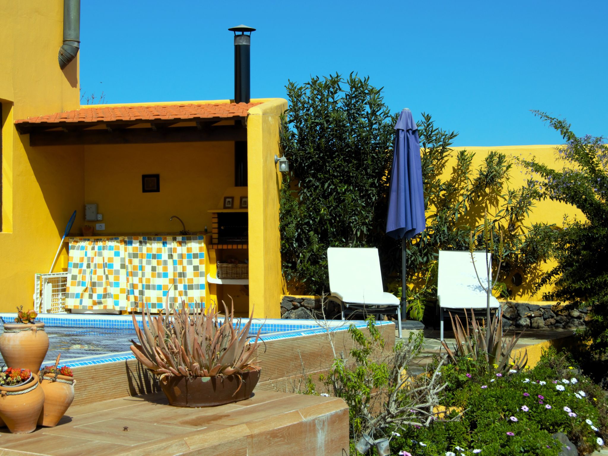 Mit Schwimmbad nur für Erwachsene-Binnen