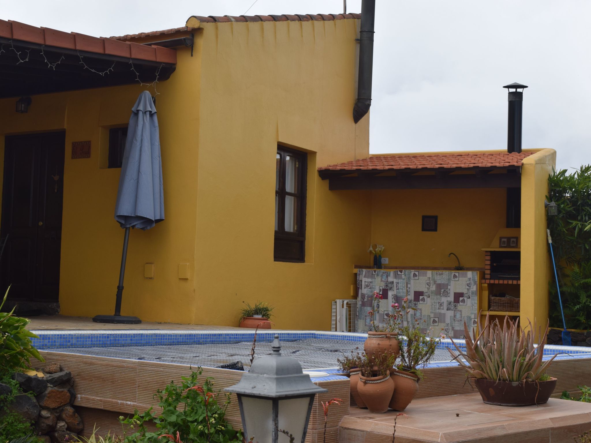 Mit Schwimmbad nur für Erwachsene-Binnen