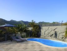 Bioklimatisch huis op Tenerife met privézwembad en weids uitzicht - thumbnail 1