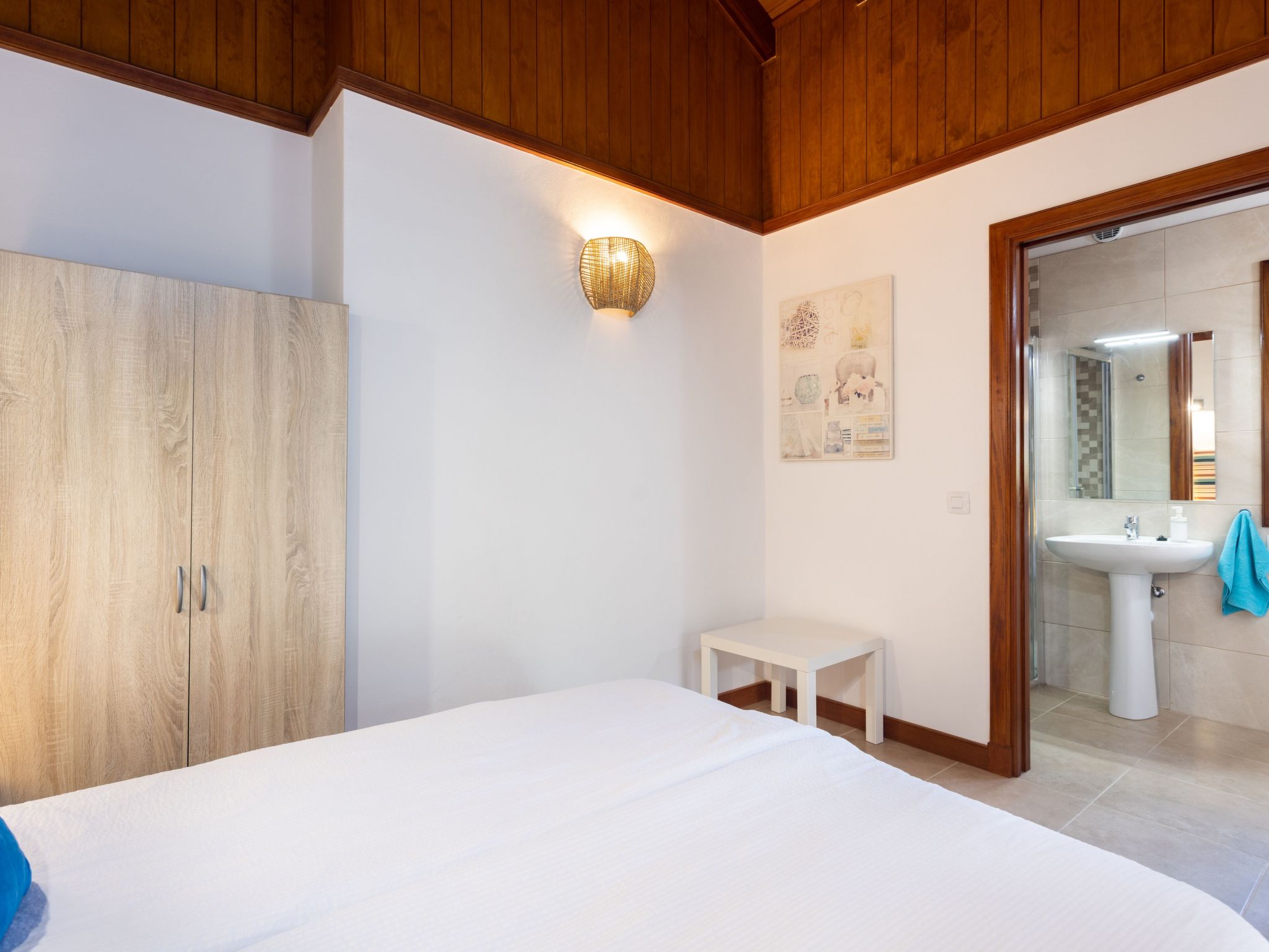 Cruz de los Martillos-Inside