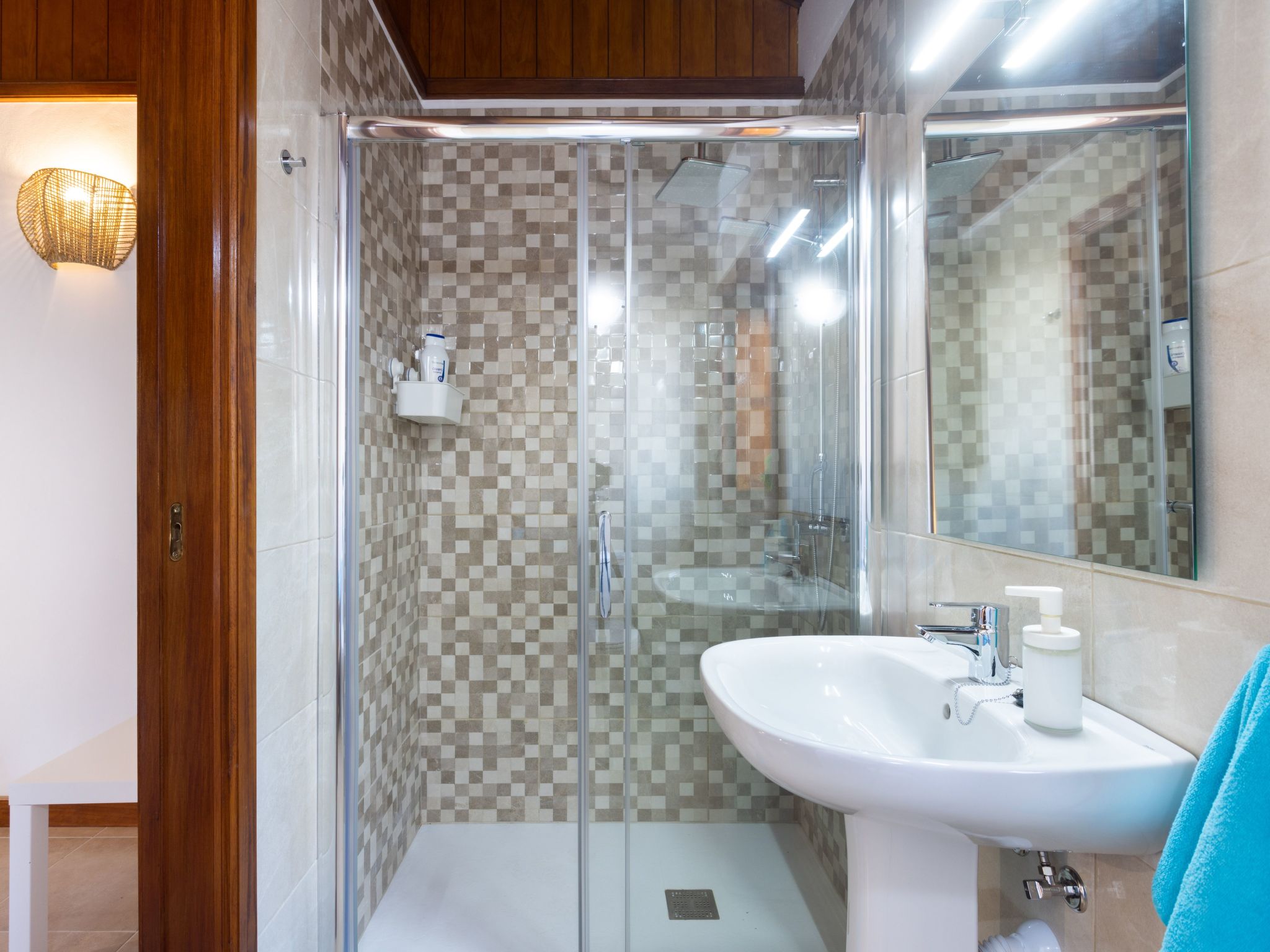 Cruz de los Martillos-Inside