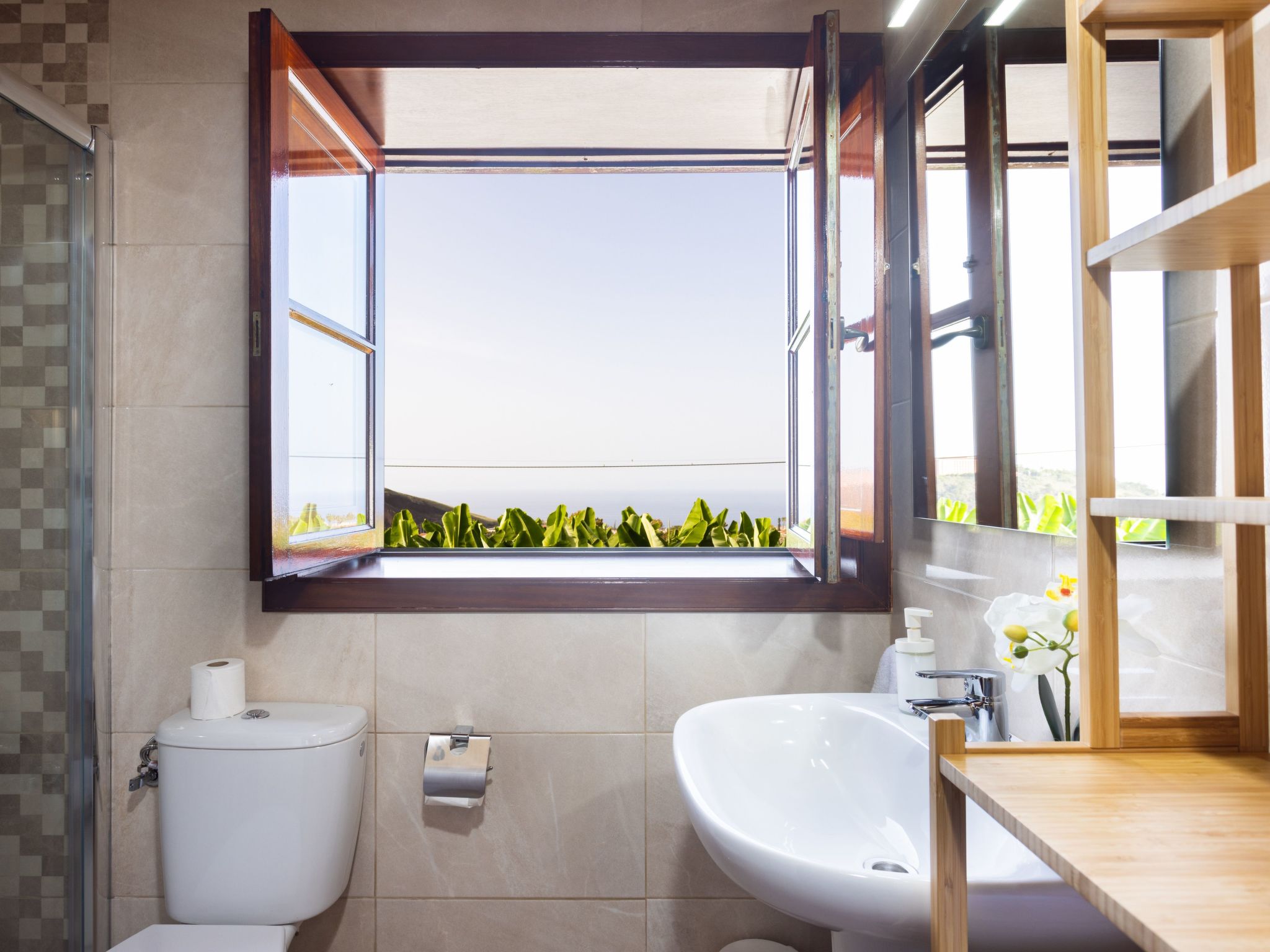 Cruz de los Martillos-Image-tags.info