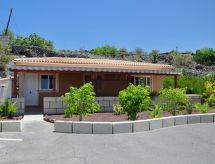 Casa Kiko Chio: Vrijstaande bungalow met zwembad aan de kust van Tenerife - thumbnail 1