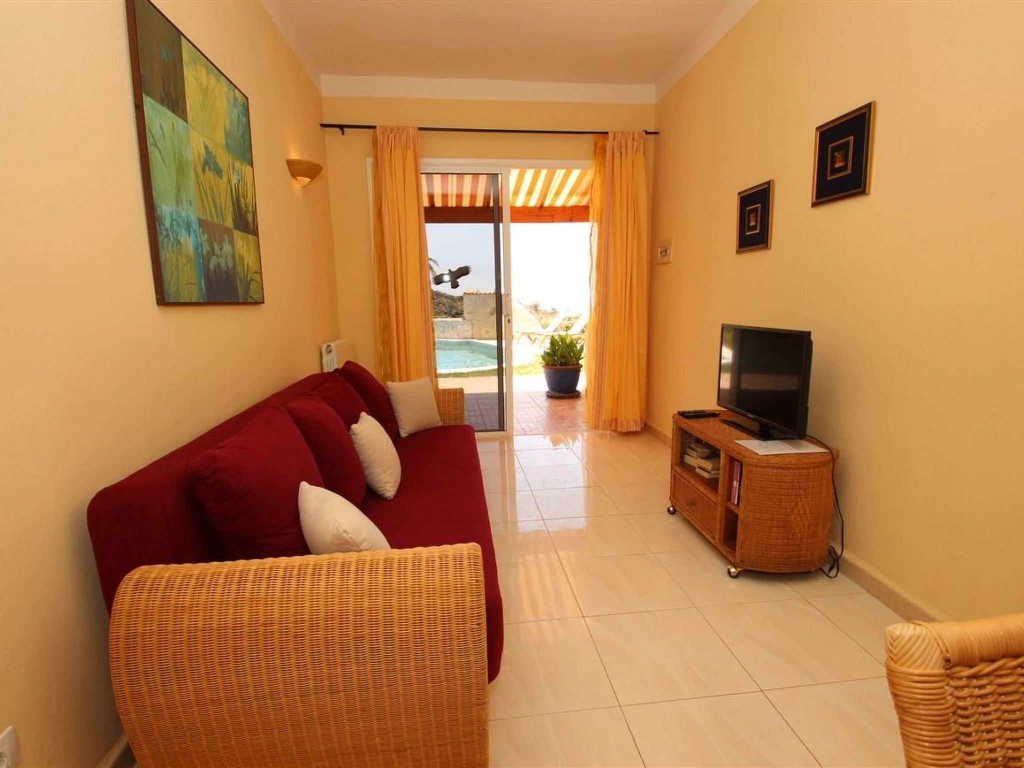 Modern eingerichtete Wohnung Leon mit Terrasse