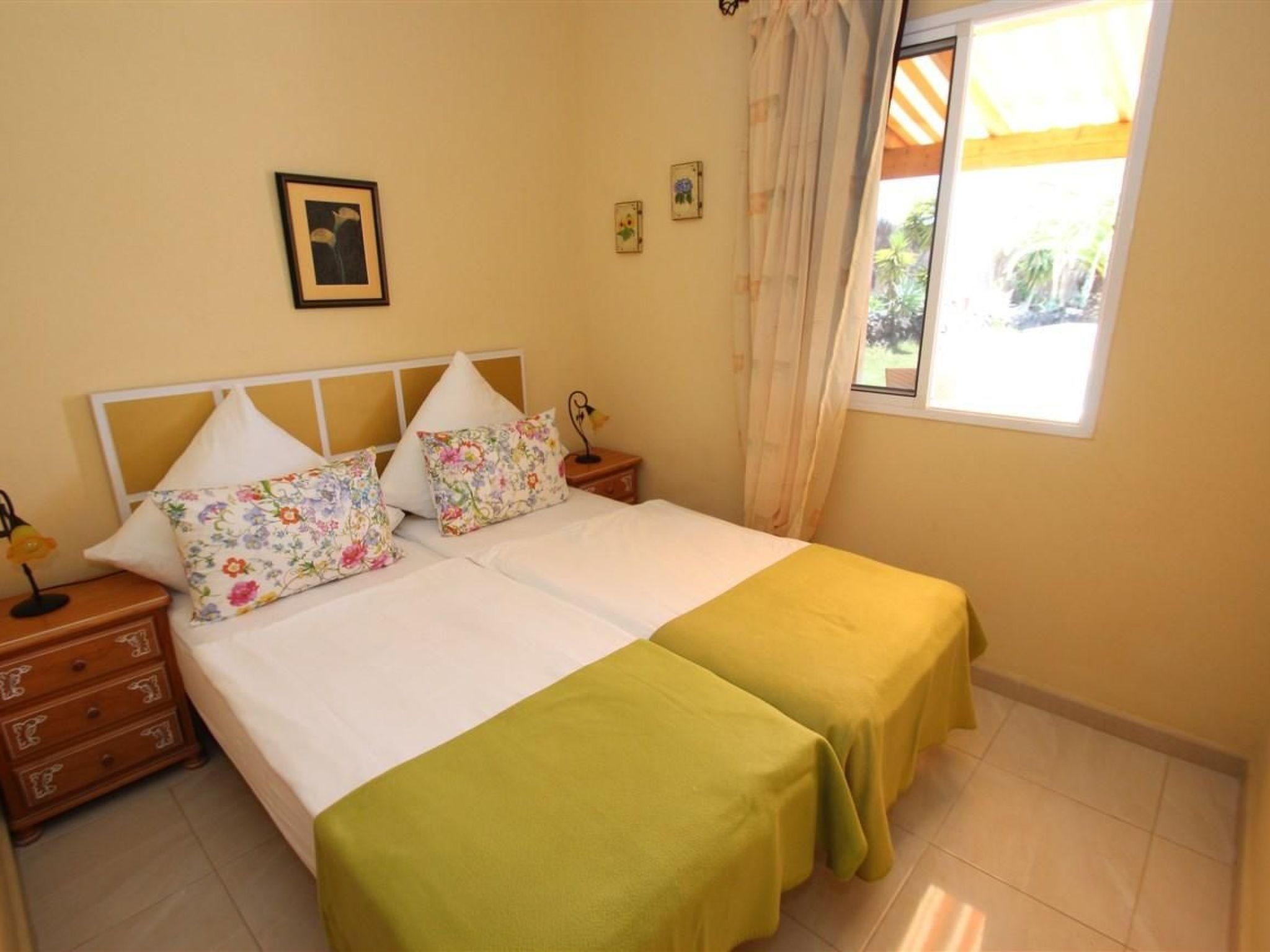 Modern eingerichtete Wohnung Leon mit Terrasse