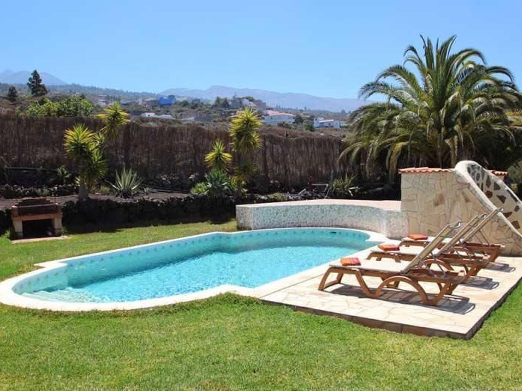 Hochwertig ausgestattete Ferienwohnung Mariposa-Image-tags.info