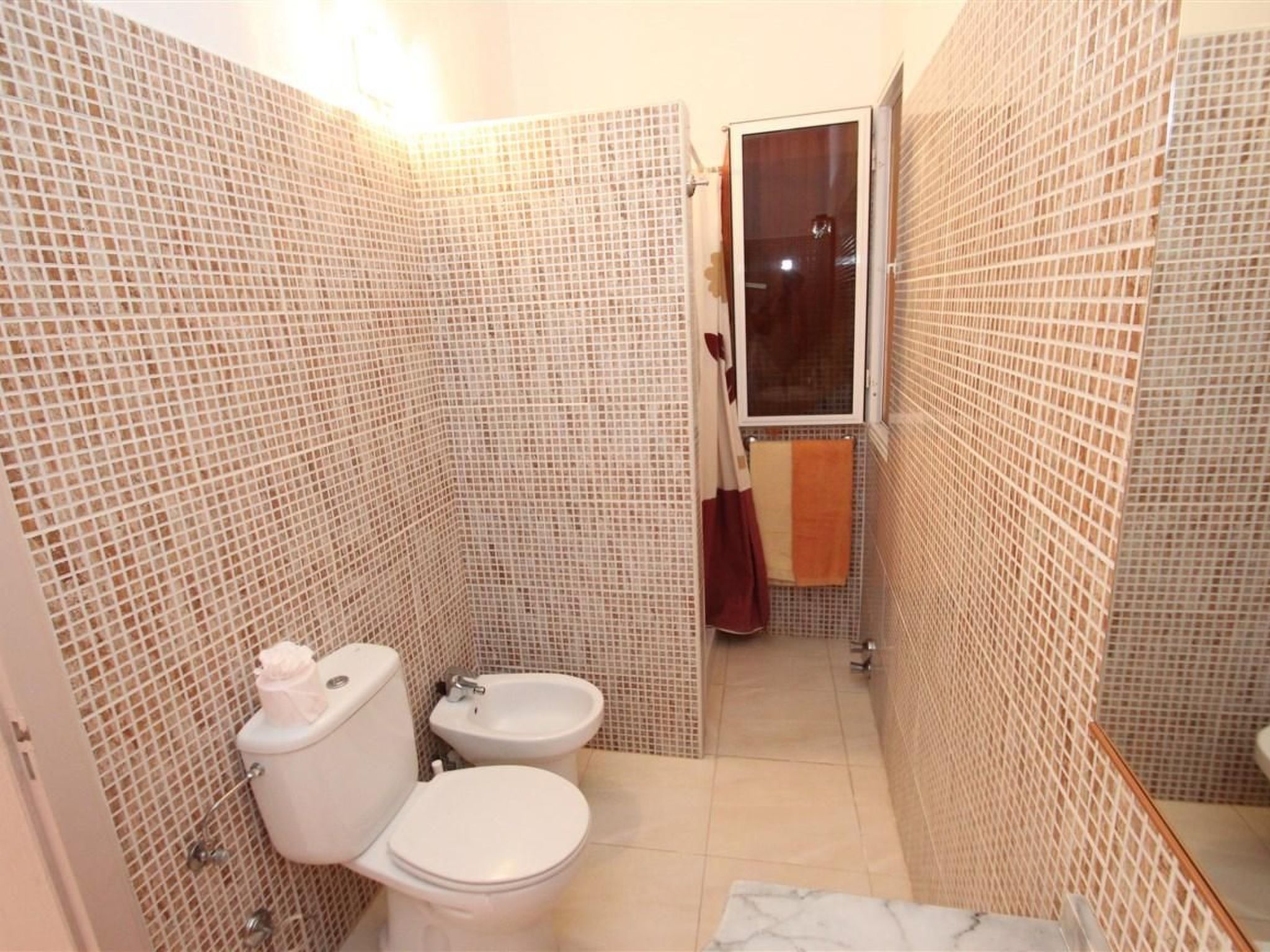 Moderne Ferienwohnung Colibri mit Terrasse-Image-tags.info