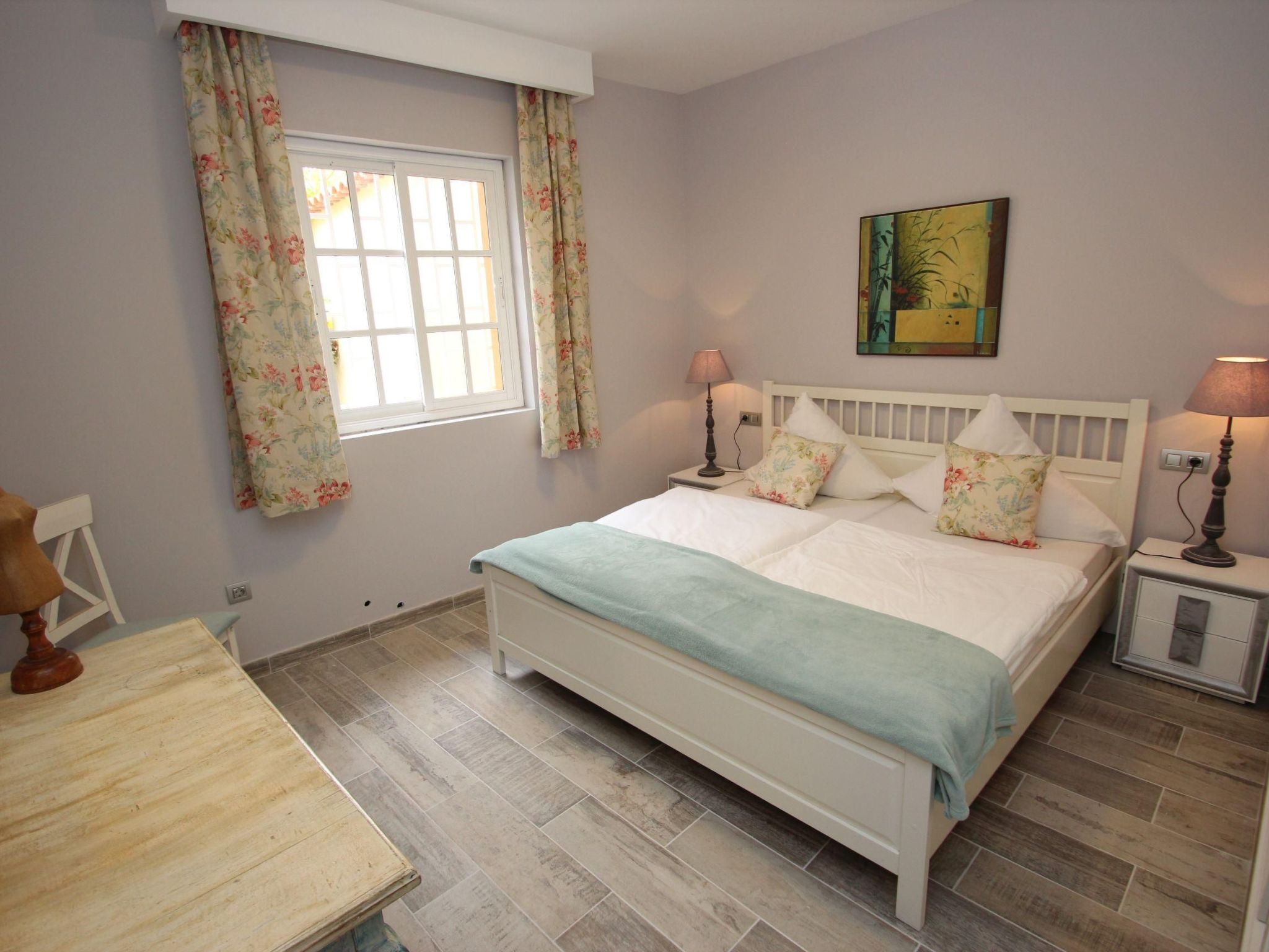 Apartment mit Terrasse, Pool und Garten-Image-tags.info